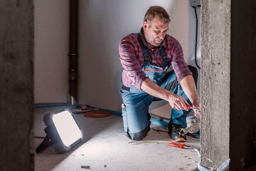 Brennenstuhl LED Baustrahler DINORA 5050, Ein-/Ausschalter, LED fest integriert, Tageslichtweiß, mit 5 m RN-Kabel