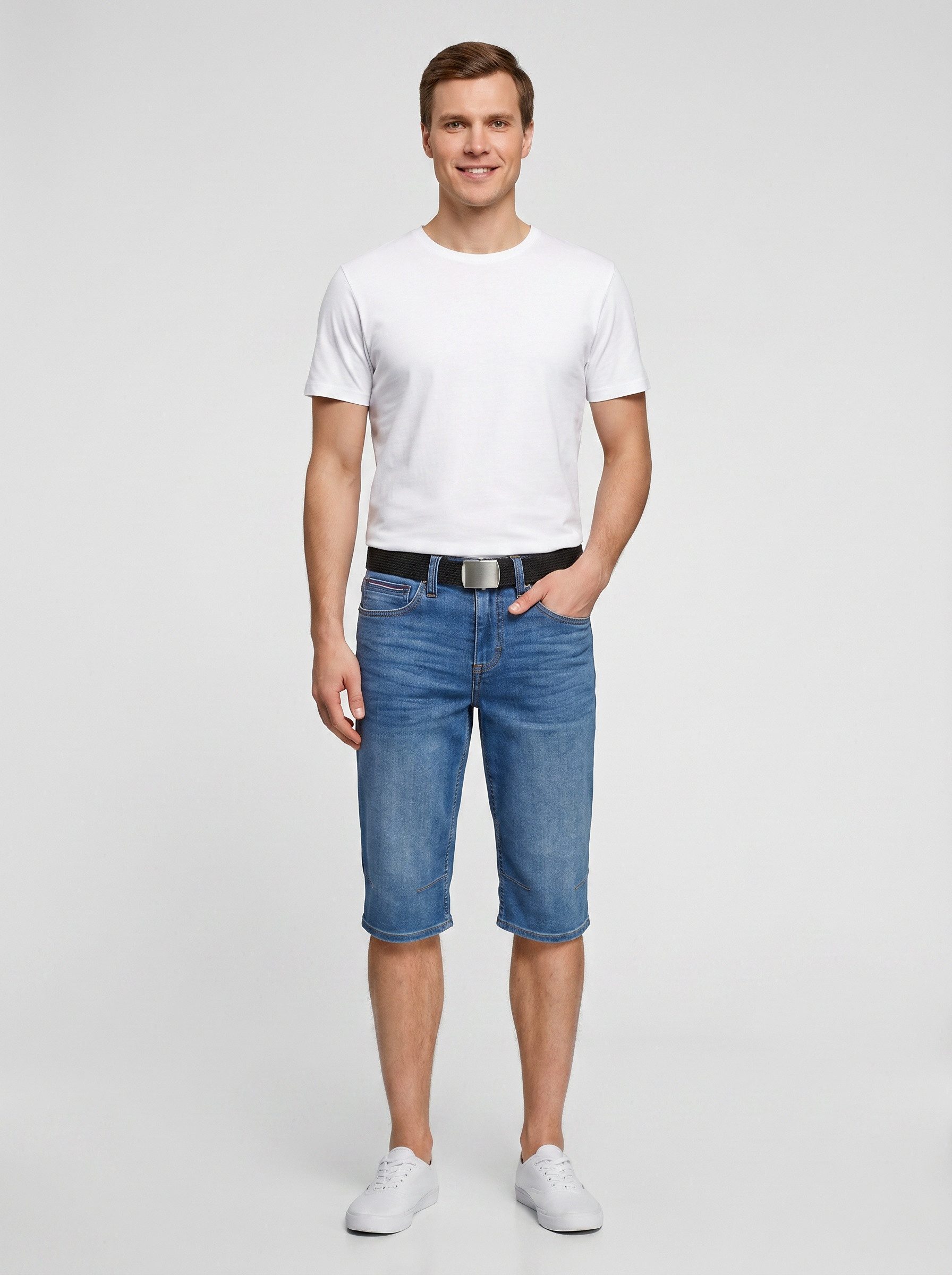 Zum Outfit 8