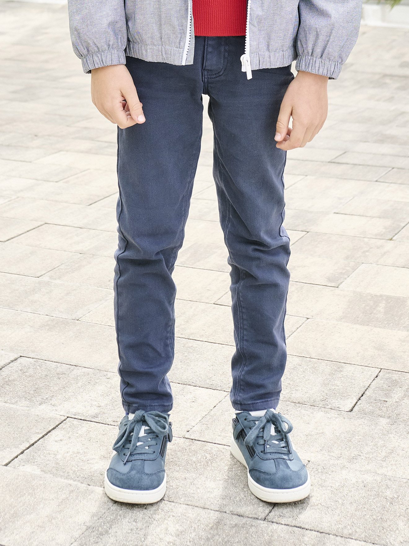 vertbaudet Stoffhose Jungen Slim-Fit-Hose, Hüftweite REGULAR Slim-Fit-Hose, Bundweite verstellbar, REGULAR