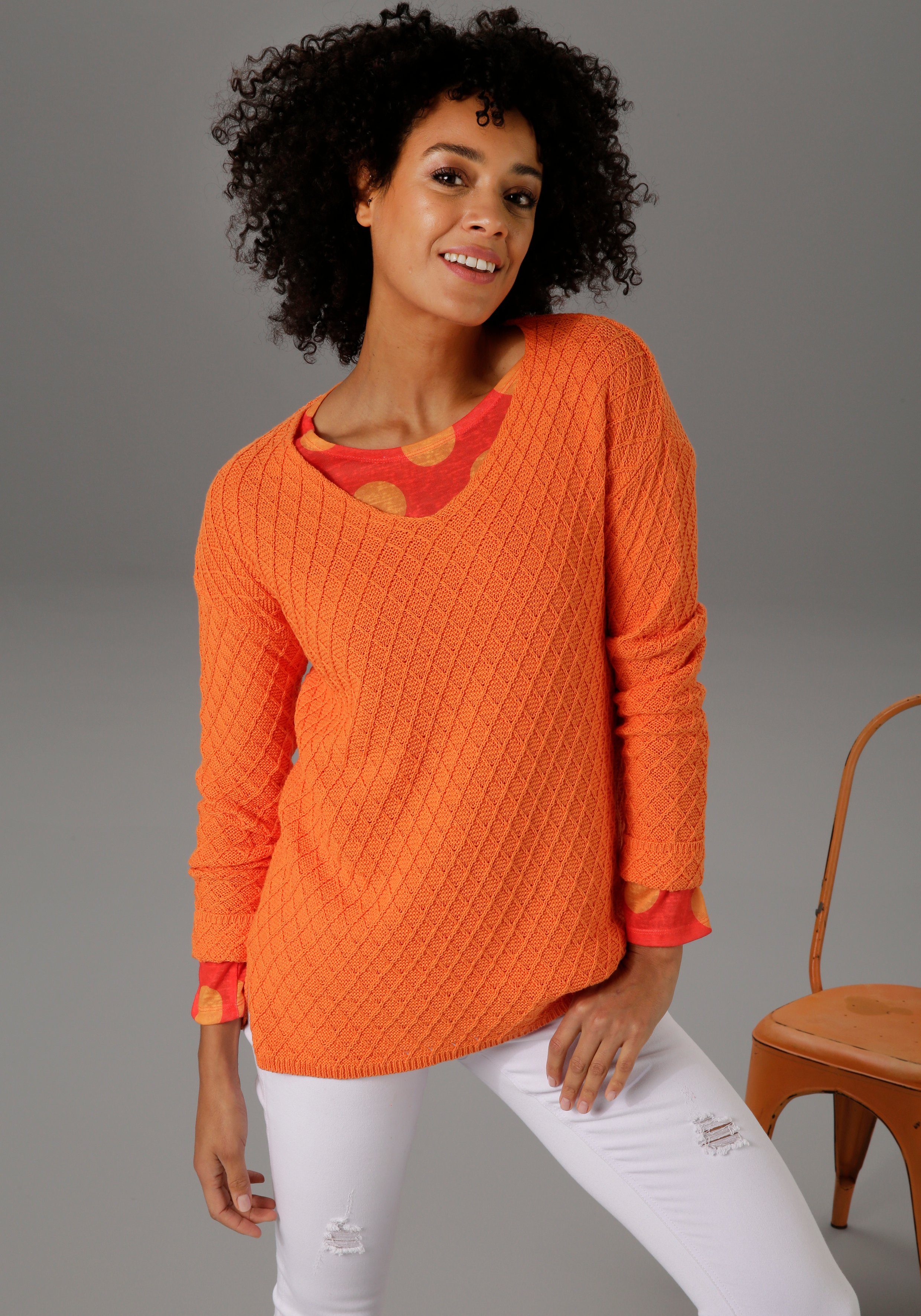 Aniston CASUAL V-Ausschnitt-Pullover im trendigen Mustermix orange