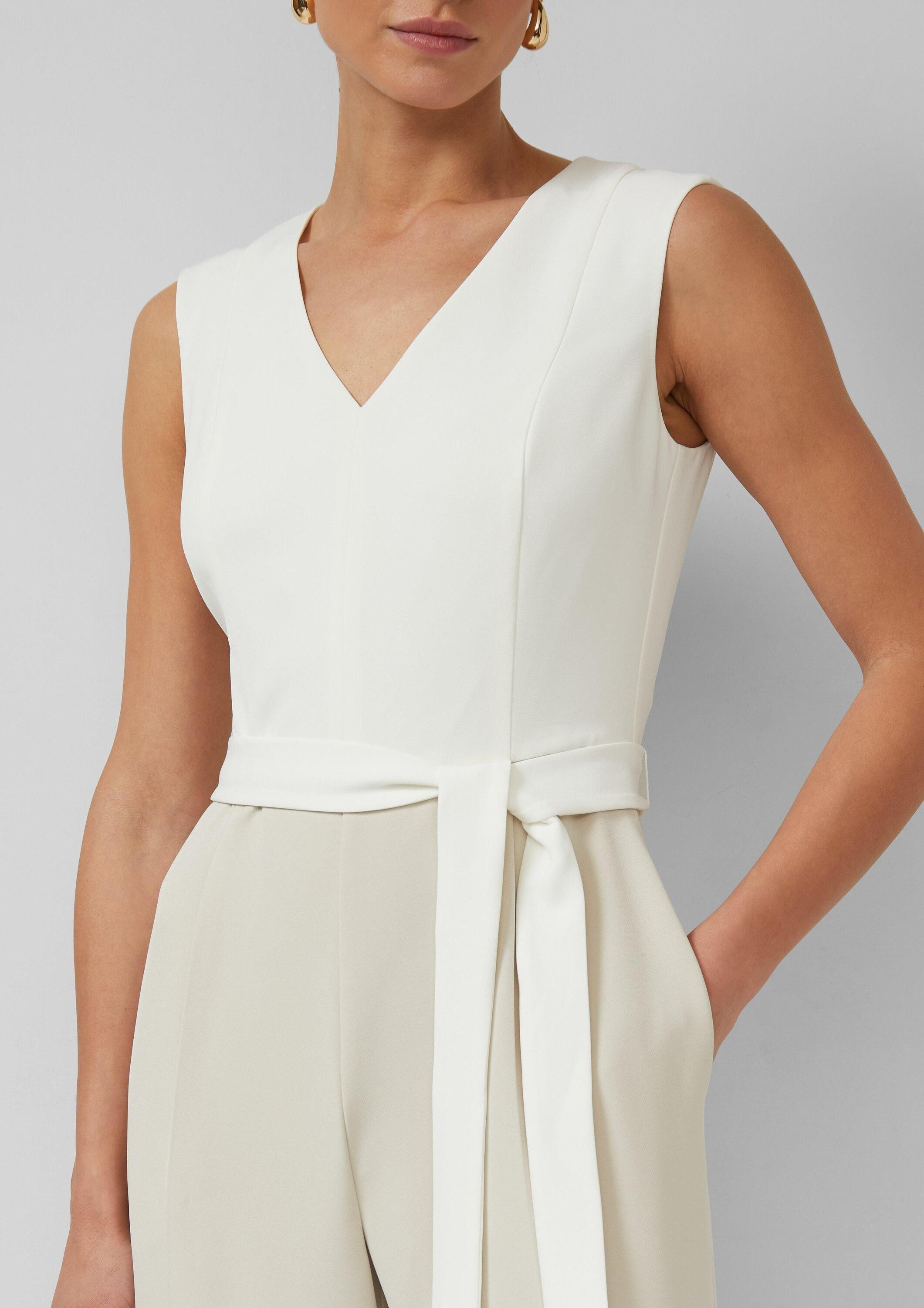 s.Oliver Jumpsuit Overall Ärmelloser Jumpsuit mit Bindegürtel – Bild 4 von 5