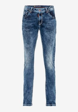 Cipo & Baxx Bequeme Jeans in klassischem Design