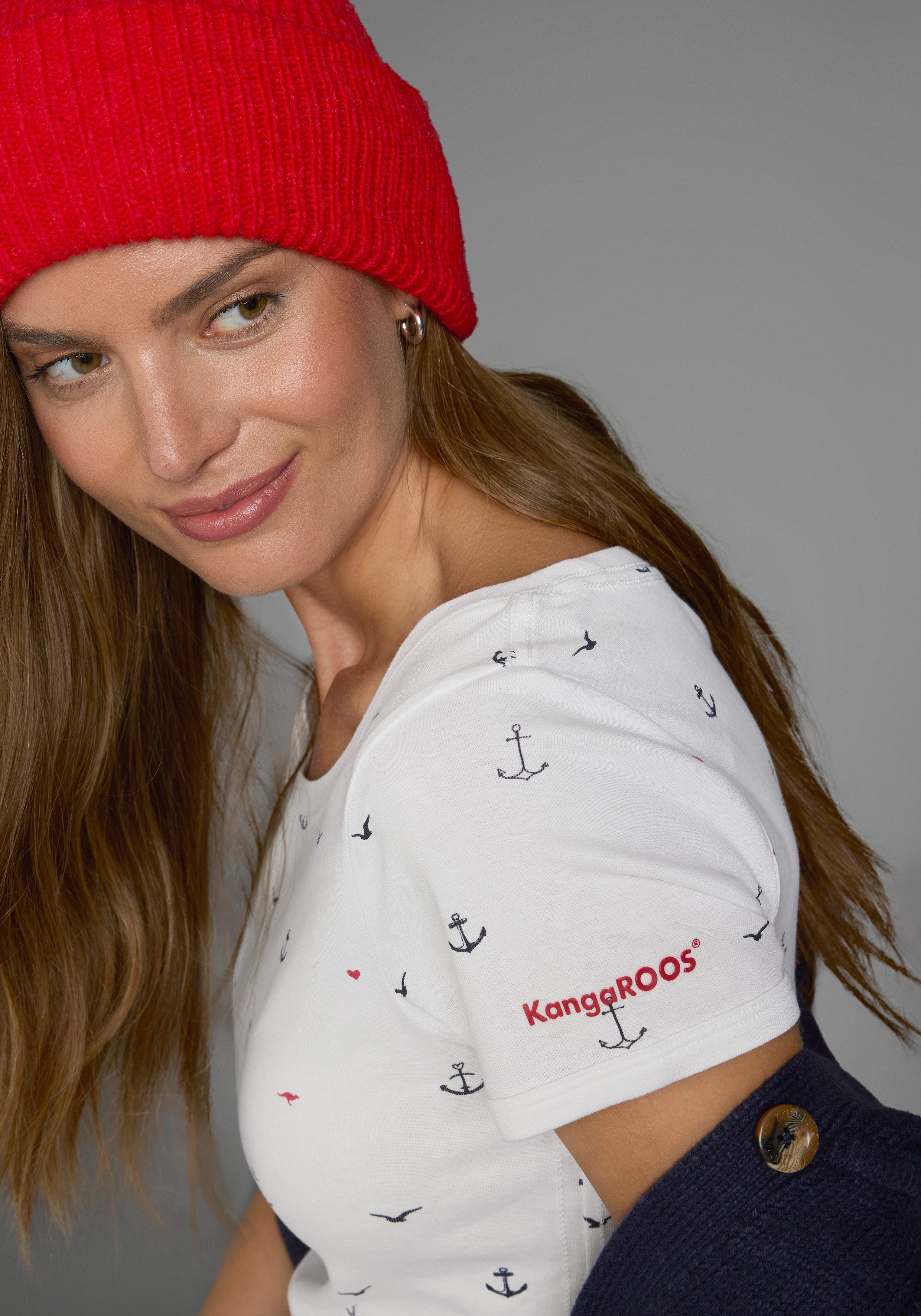 KangaROOS T-Shirt kurzärmelig, sehr figurbetont und hüftbedeckend