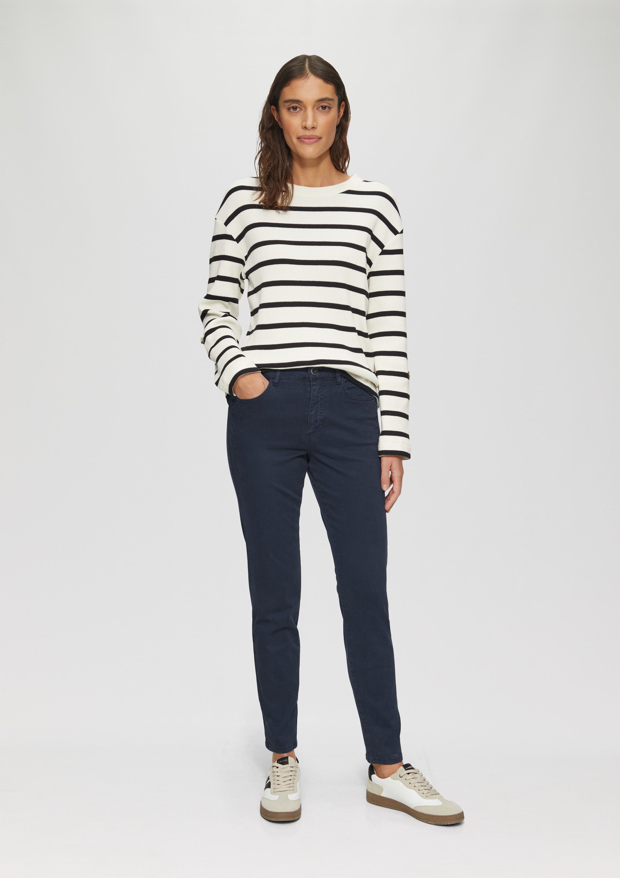 s.Oliver Chinos Hose Gewaschene Hose im Slim Fit aus Baumwollsatin günstig online kaufen