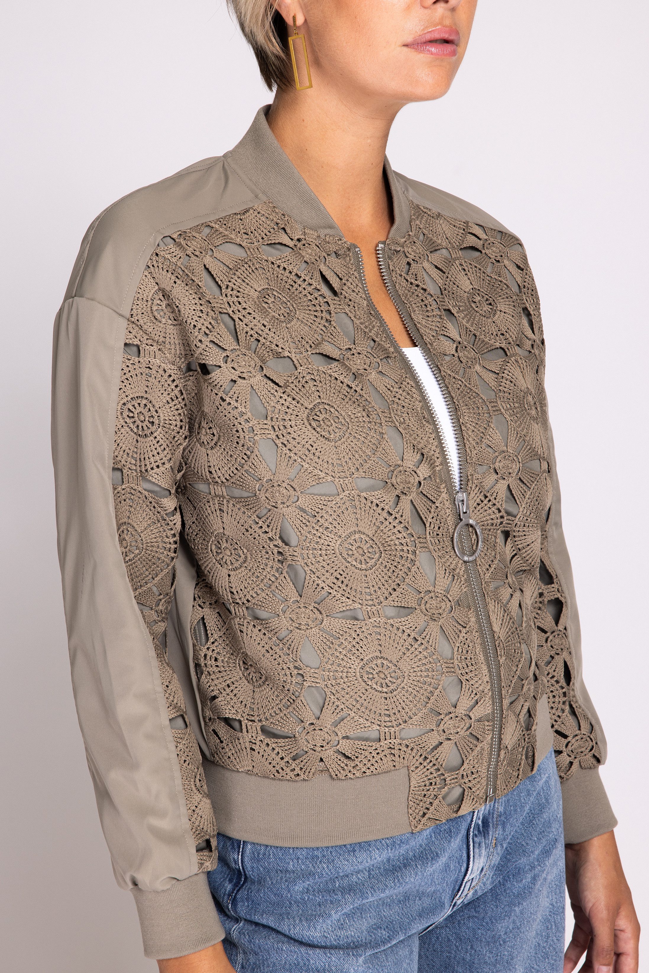 Zhrill Blouson ZHBELL mit gestrickter-gehäkelter Front günstig online kaufen