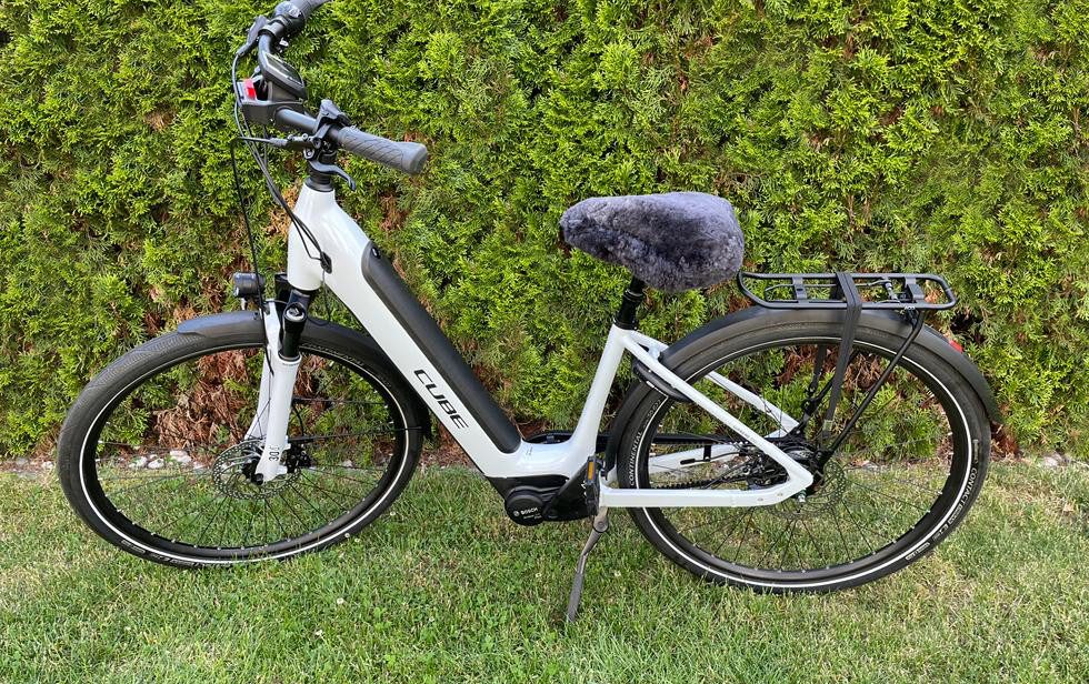 Reissner Lammfelle Sattelbezug Sattelbezug Fahrradsattel aus echtem Lammfell FSB-A (1 St) – Bild 2 von 3