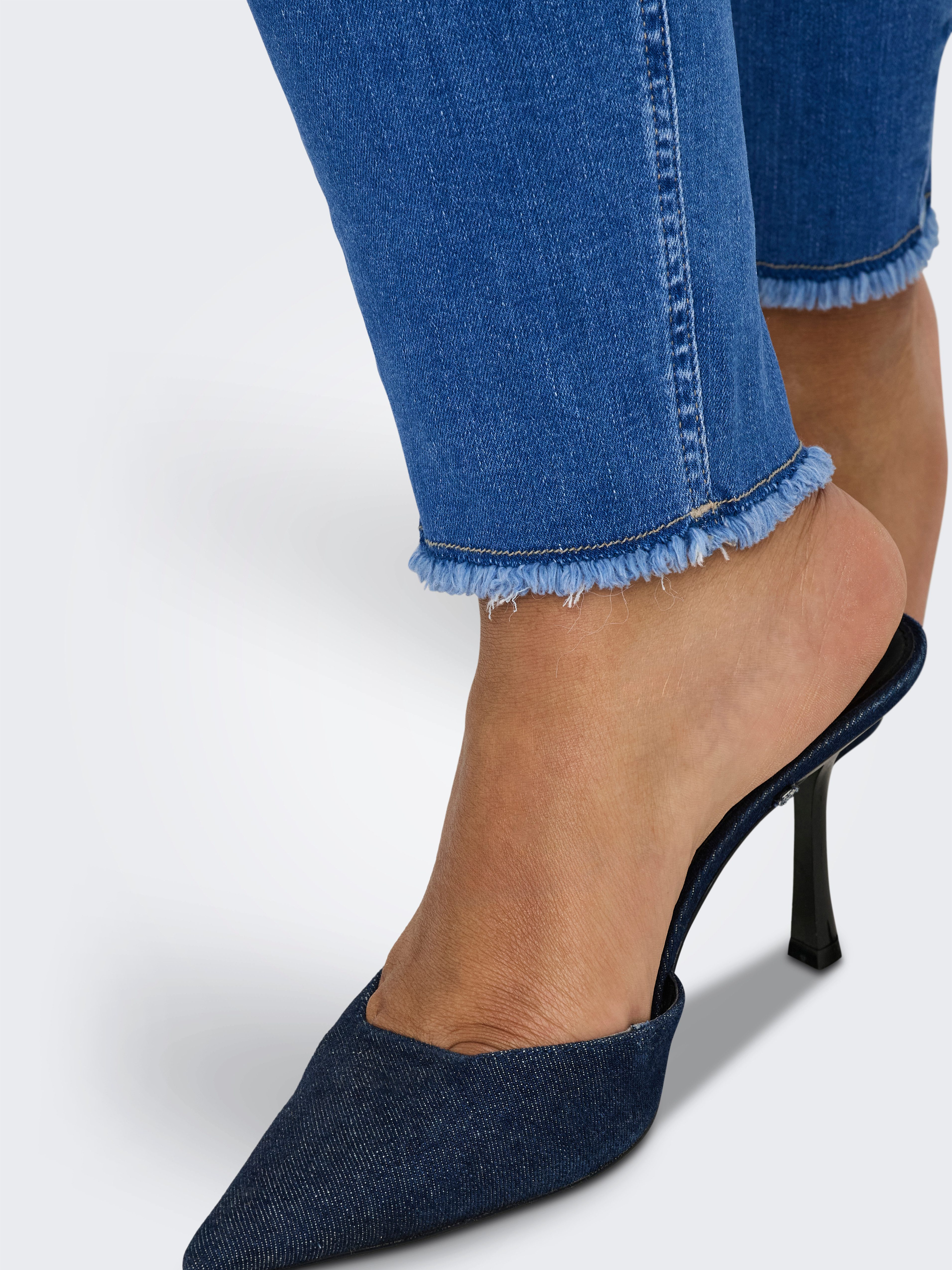 ONLY CARMAKOMA Skinny-fit-Jeans CARWILLY REG SK ANK RW DNM REA260 NOOS