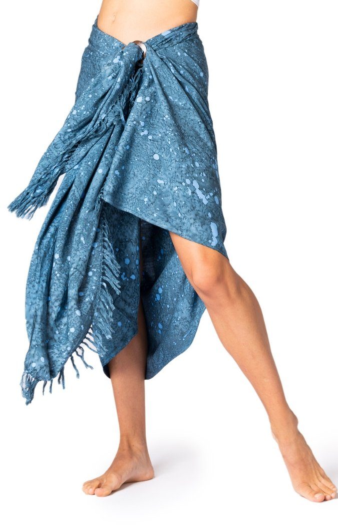 PANASIAM Pareo Sarong Starlit Wachsbatik aus hochwertiger Viskose Strandtuch, Strandkleid Bikini Cover-up Tuch für den Strand Schultertuch Halstuch B904 lunar landscape