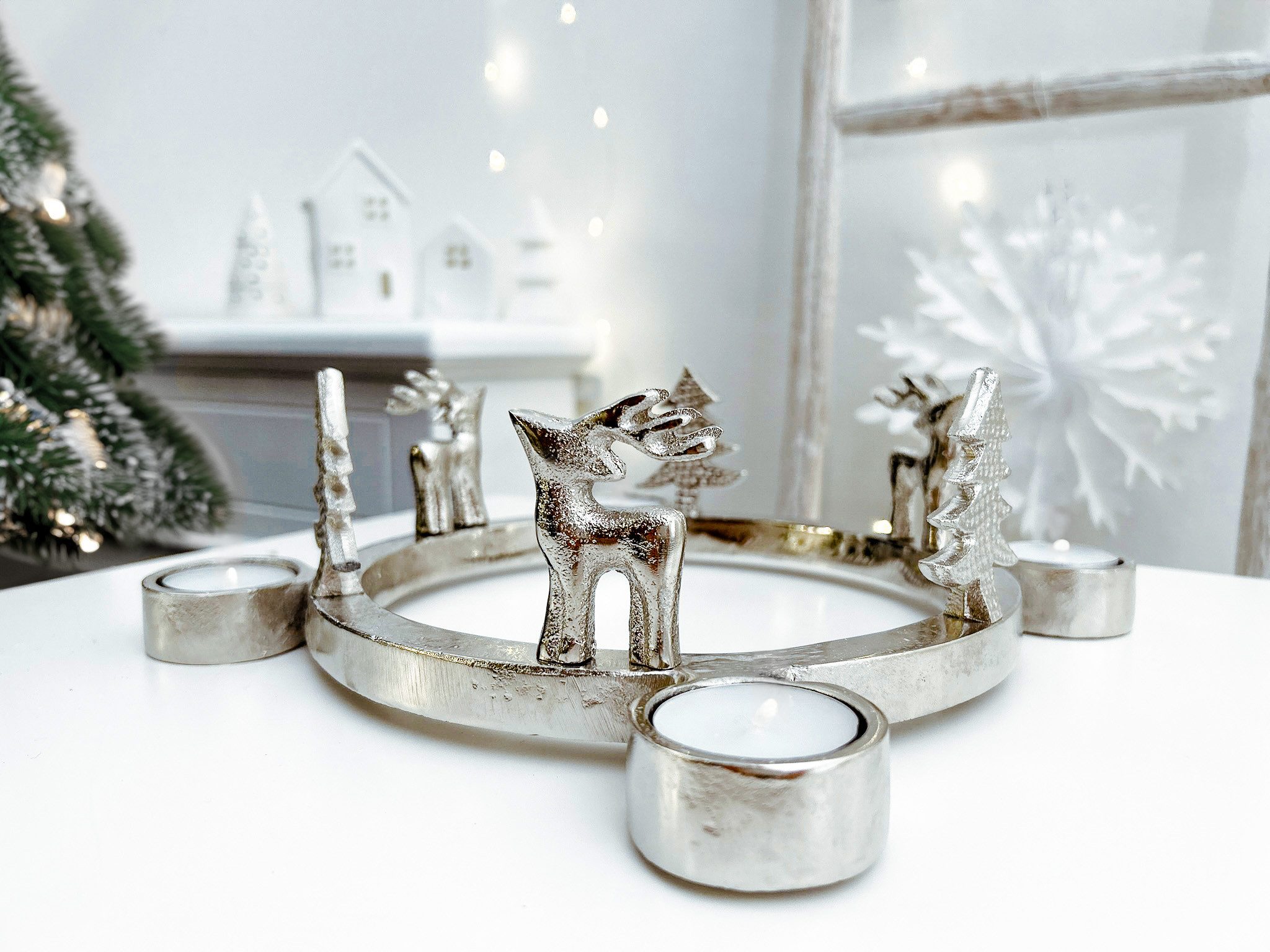 Kobolo Kerzenhalter Teelichthalter Kranz RENTIERE aus Metall D32cm (silber) günstig online kaufen