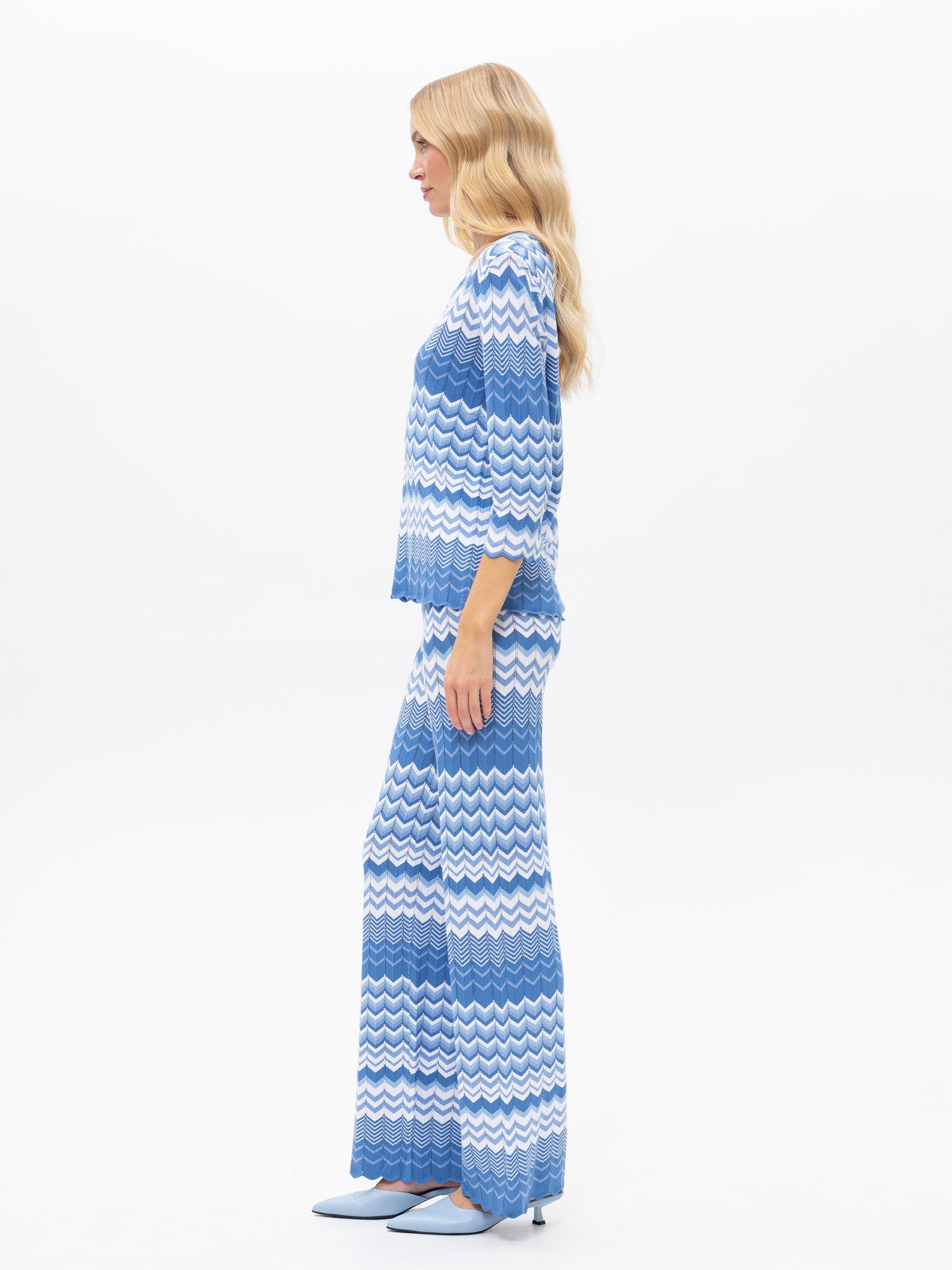 Passioni Strickhose in blau mit ZickZackmuster Blau gestreifte Strickhose mit weit geschnittenem Bein – Bild 2 von 4