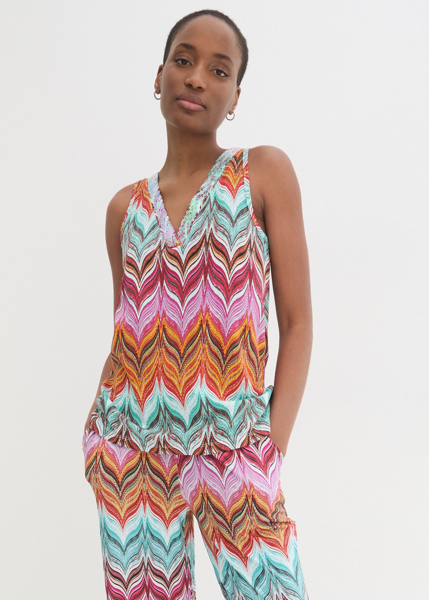 bonprix Shirttop Top mit Pailetten