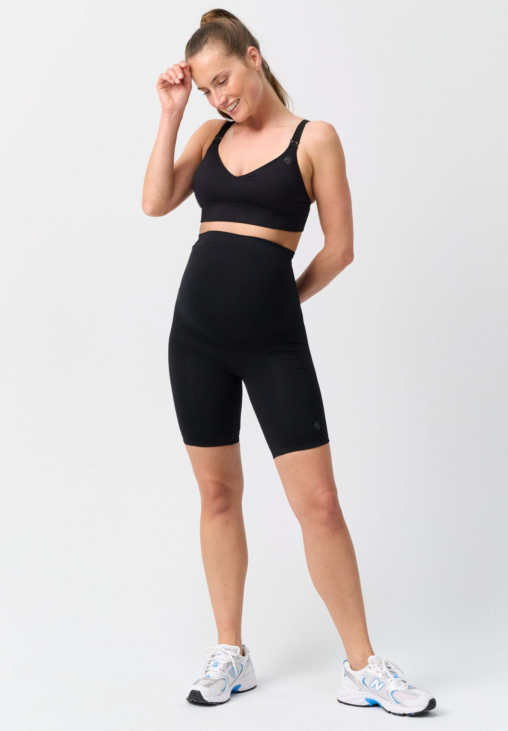 OCEANSAPART Shorts Mia Maternity (1-tlg) mit Kompressionsbereichen für zusätzlichen Halt