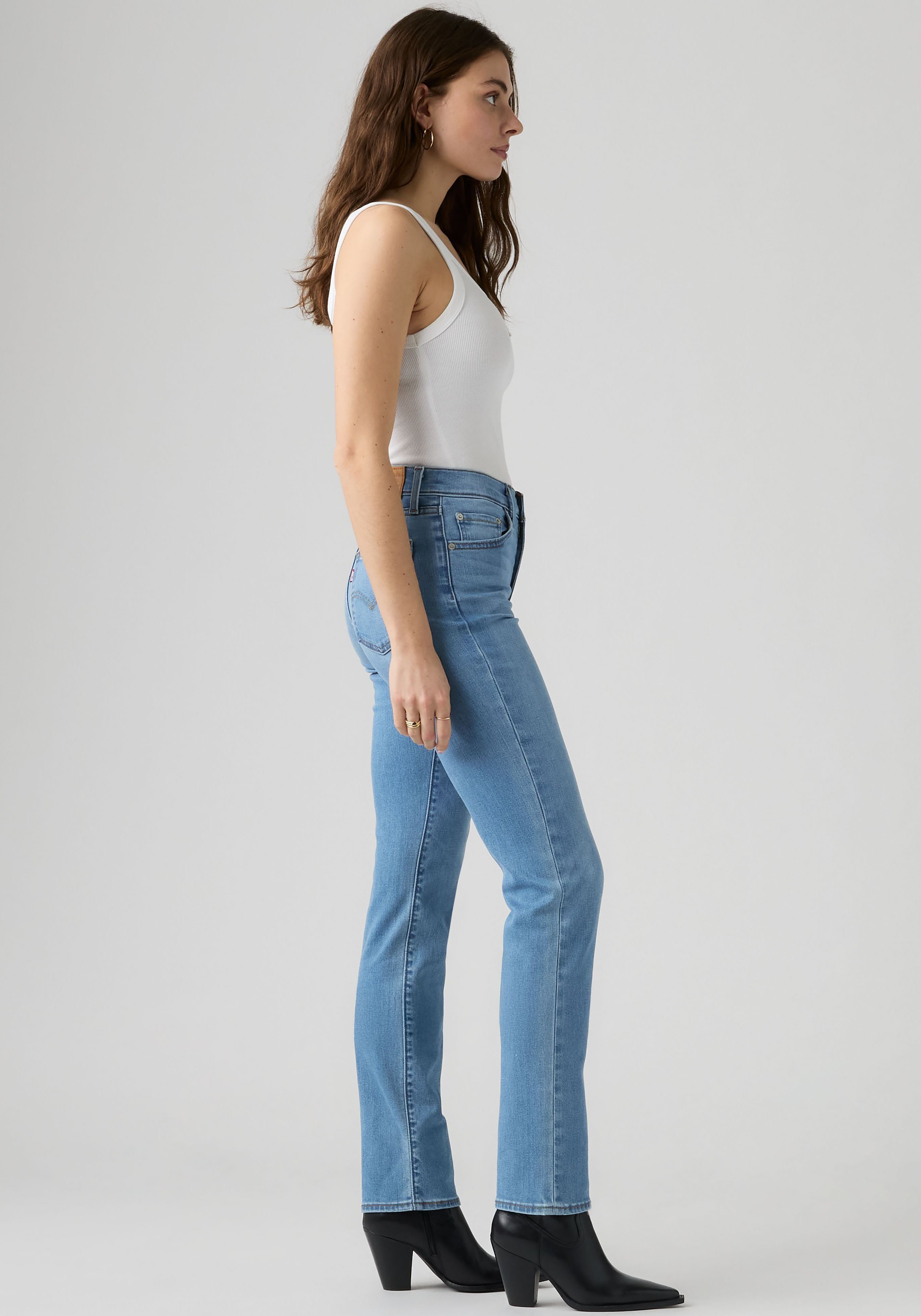 Levi's® Slim-fit-Jeans 722 HIGH RISE SLIM mit Lyocell und Stretch