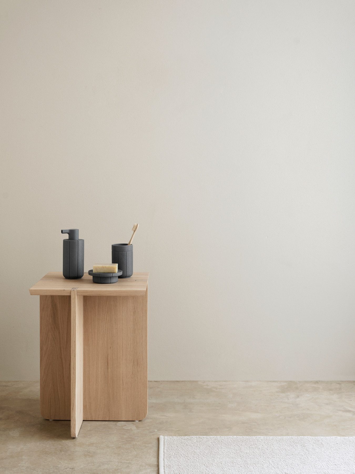 blomus Zahnputzbecher -KUA- Becher, Zahnbecher, Badccessoire: modernes Design aus Polyresin, Recyceltes Polyresin, Robust, 300ml Volumen