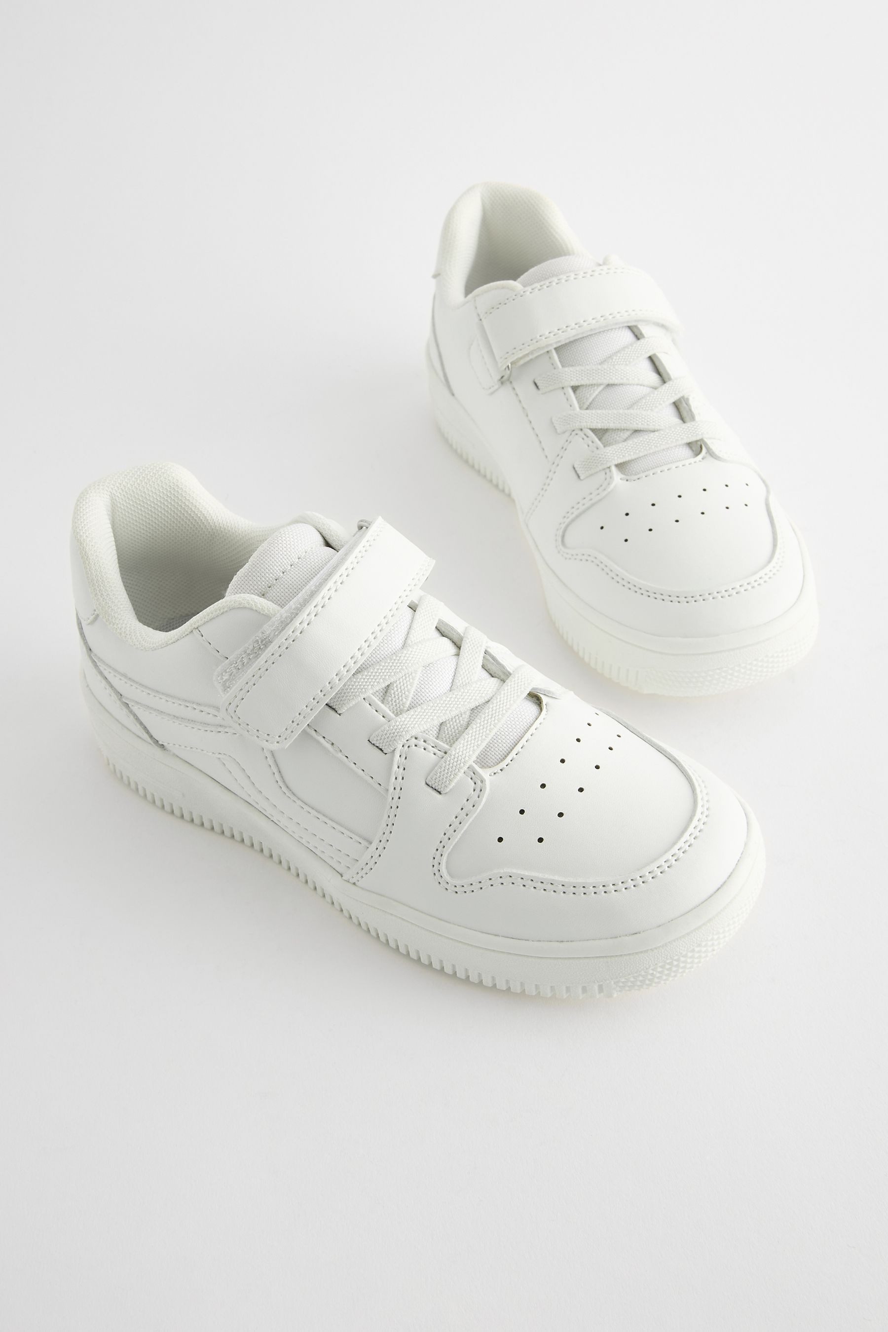 Next Elastischer Sportschuh mit Schnürung Sneaker günstig online kaufen