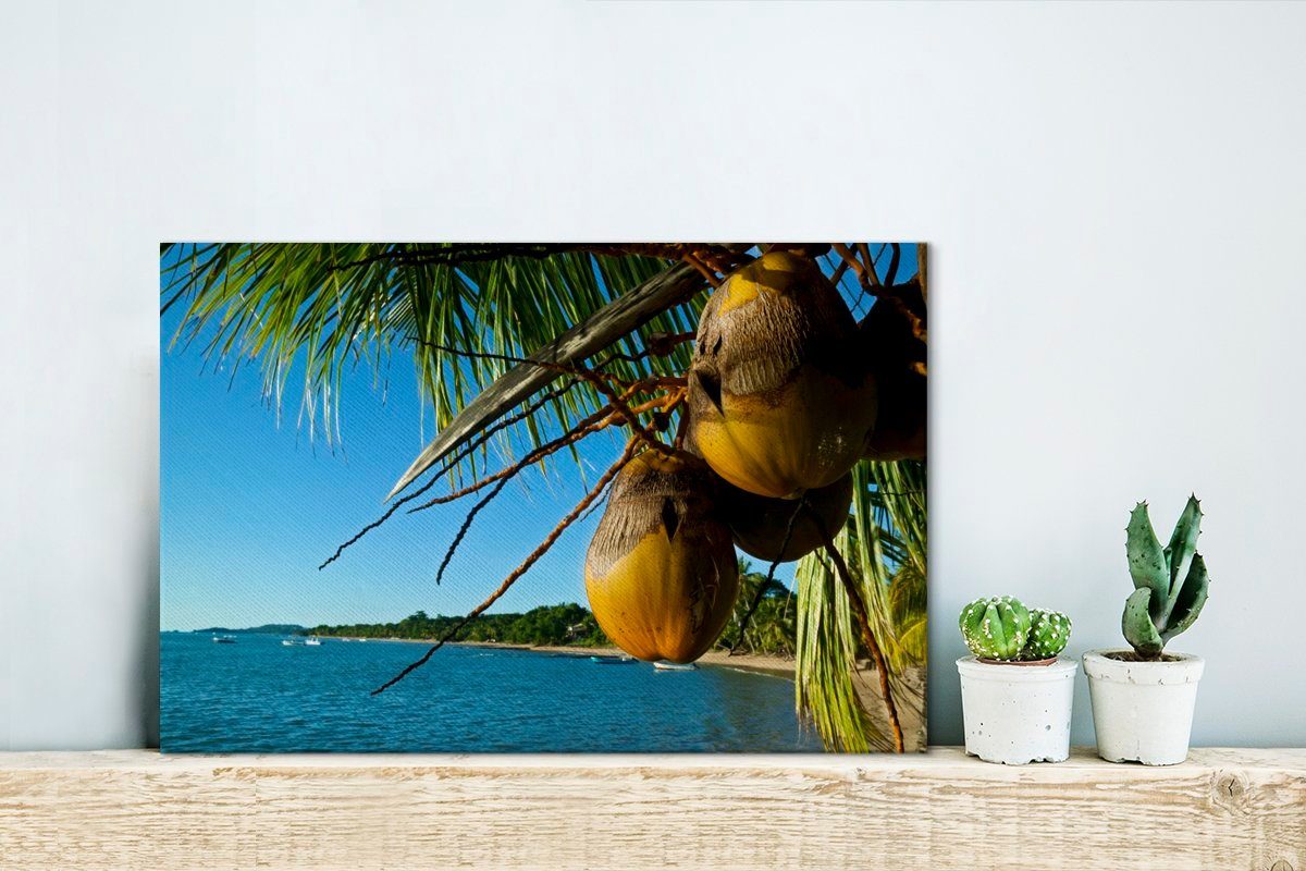 am Leinwandbild 30x20 cm Leinwandbilder, Tropische Wanddeko, Aufhängefertig, Kokosnusspalmen Szenen OneMillionCanvasses® St), (1 den in Strand, Wandbild