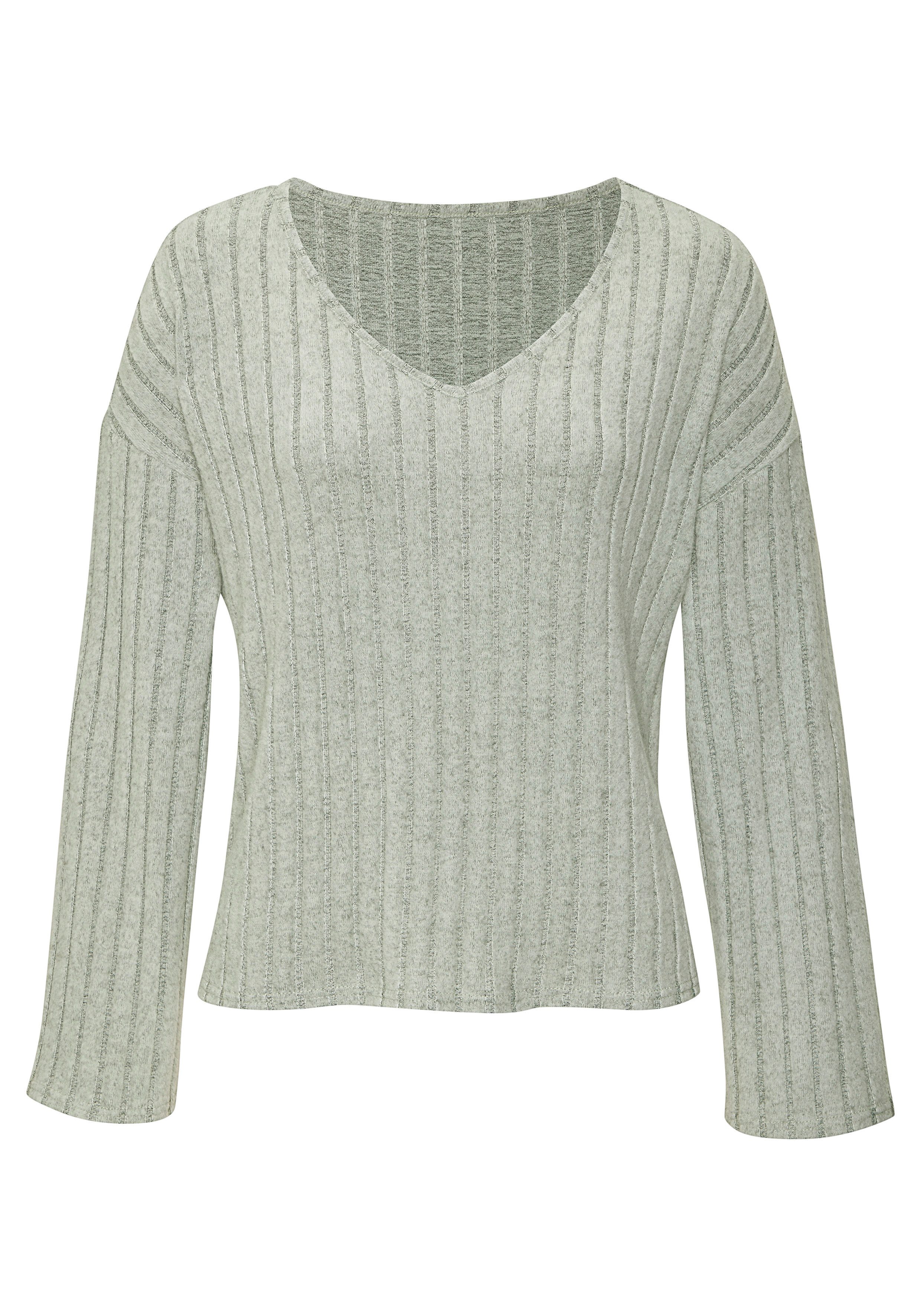 Vivance by Lascana Langarmshirt aus kuscheliger Rippware mit flauschigem Griff kuscheliges Longsleeve, Rippshirt aus weicher Jerseyware, lässig. € 24,99