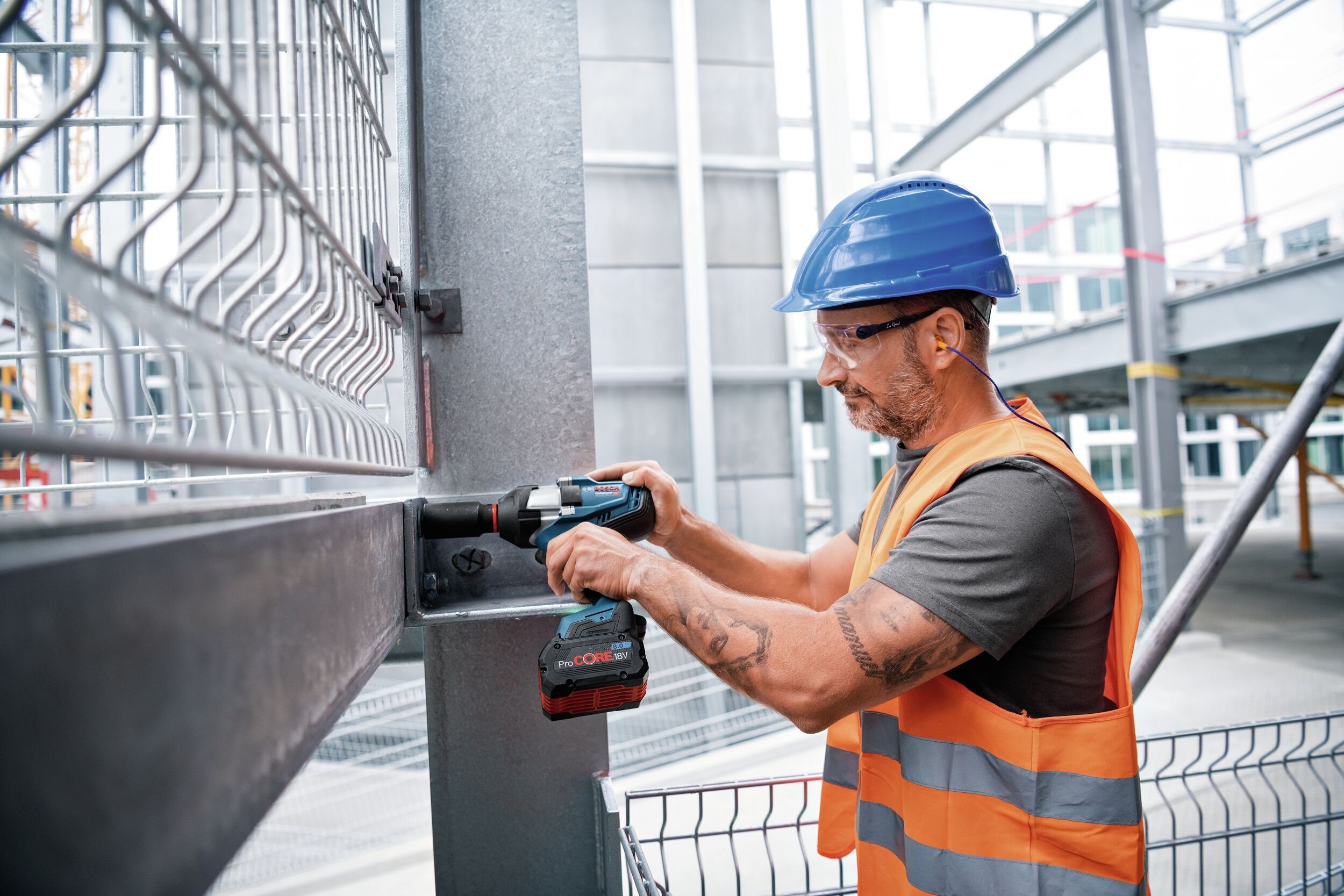 Bosch Professional Akku-Schlagschrauber GDS 18V-1000 C, 1000 Nm, Drehschlagschrauber Ohne Akku - im Karton