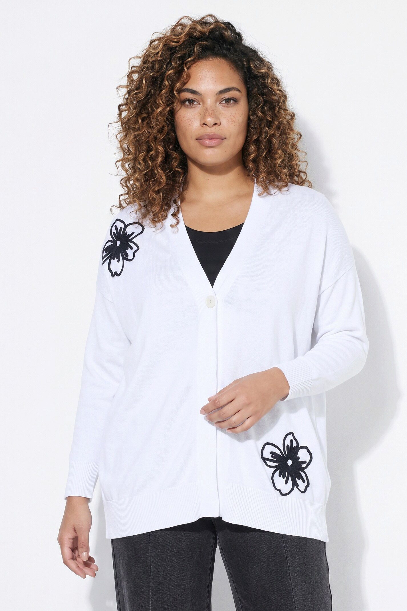MIAMODA Strickjacke Strickjacke Loose Fit Blüten-Stickereien