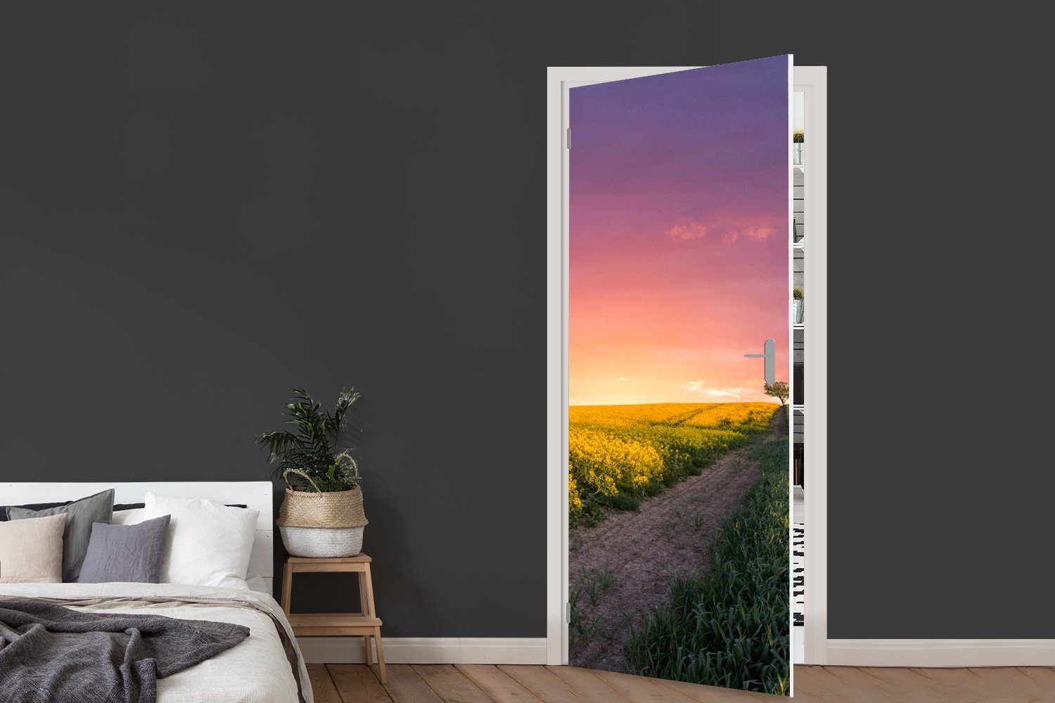 Tür, Sonnenuntergang Türtapete Himmel Türaufkleber, 75x205 MuchoWow Natur, - - cm Gelb Lila Straße - - (1 bedruckt, - für Matt, - Blumen Fototapete St),