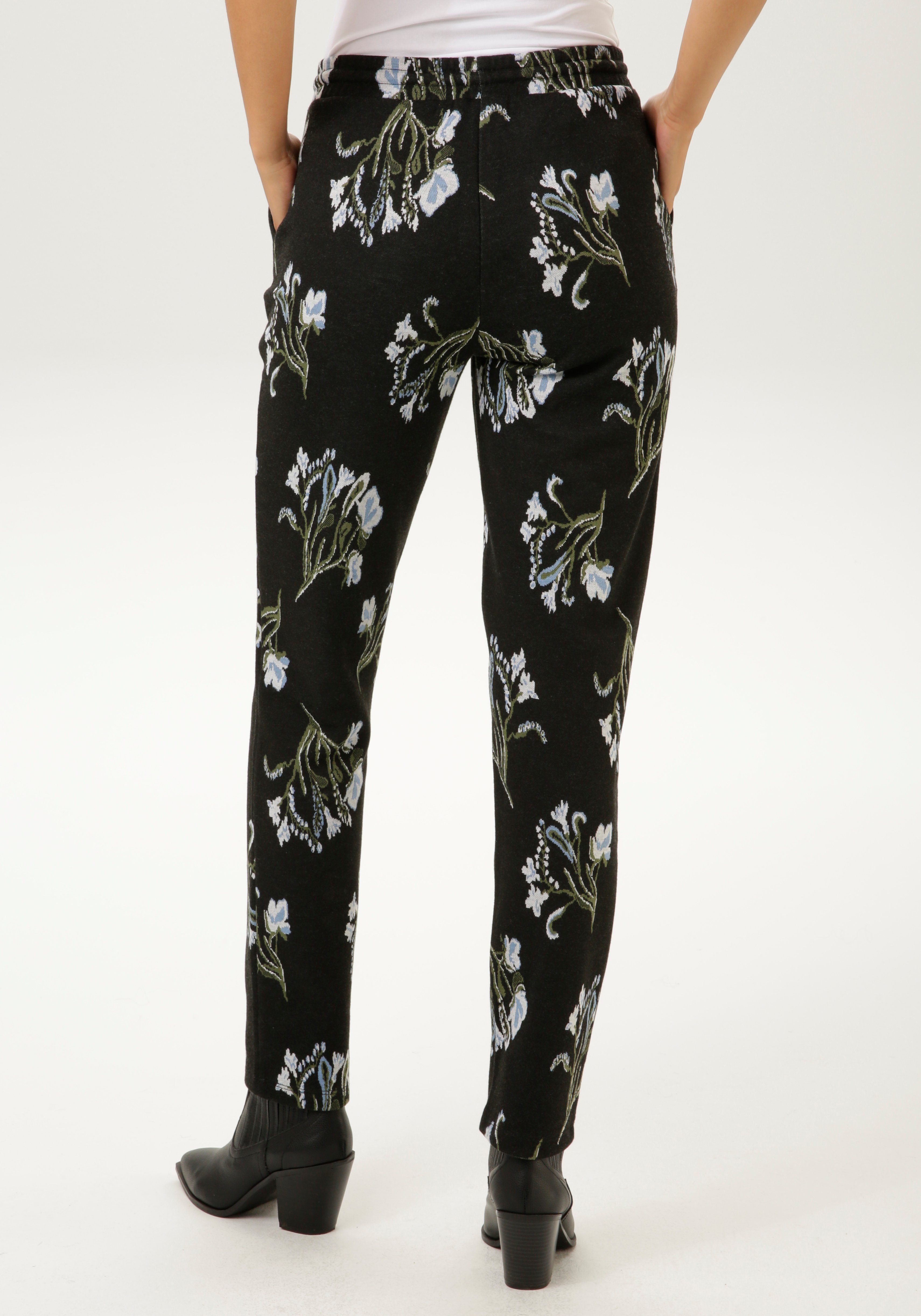 Aniston CASUAL Schlupfhose mit farbharmonischem Blumen-Dessin günstig online kaufen