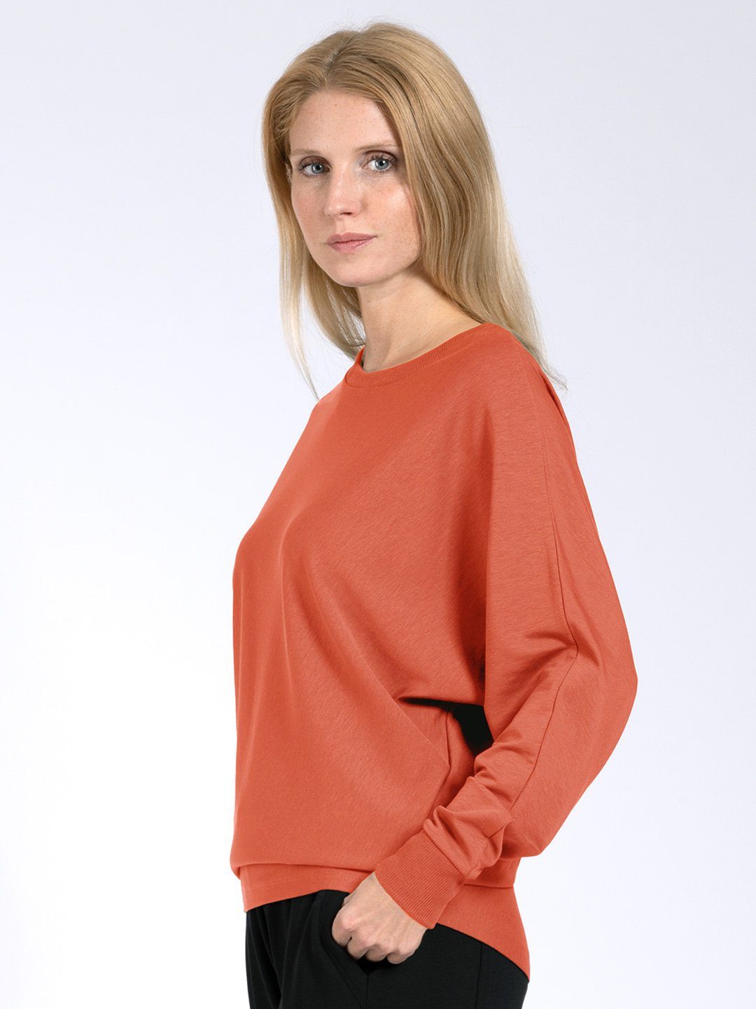 Magadi Yoga & Relax Shirt Anna aus weichem Naturmaterial