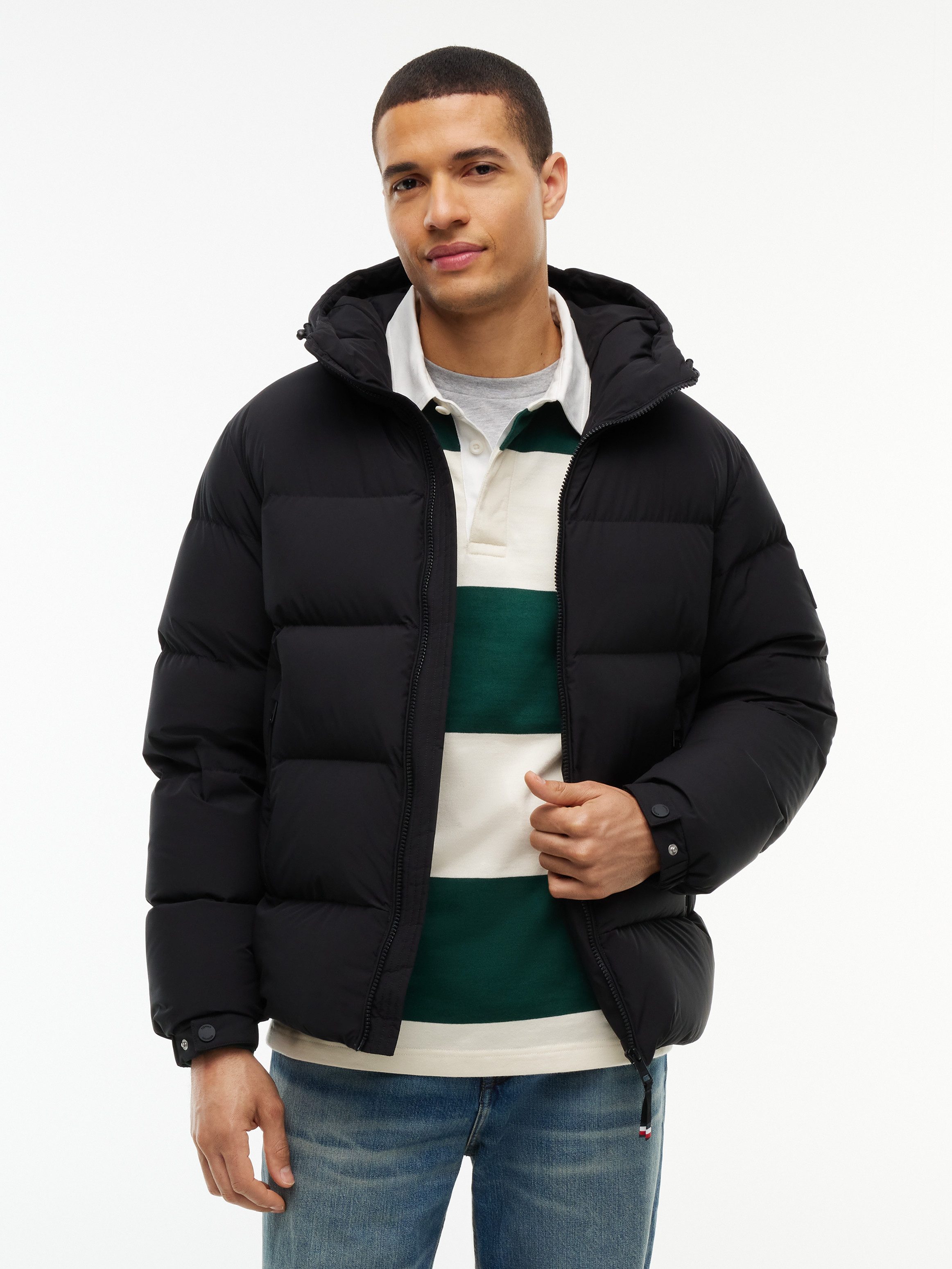 Tommy Hilfiger Daunenjacke DOWN HOODED PUFFER JKT mit Logo-Patch, mit Kapuze, mit Daunenfüllung