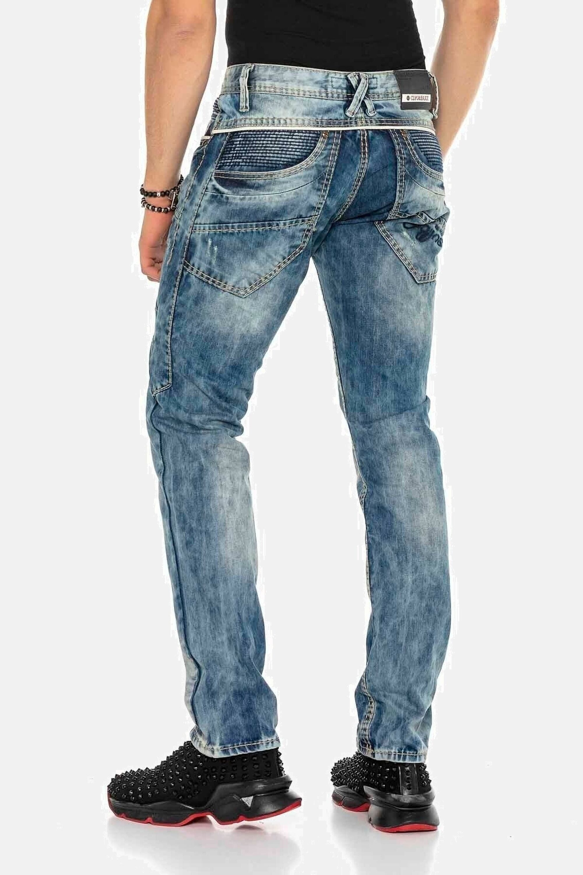 Cipo & Baxx 5-Pocket-Jeans Jeans in Straight Fit, C-1150