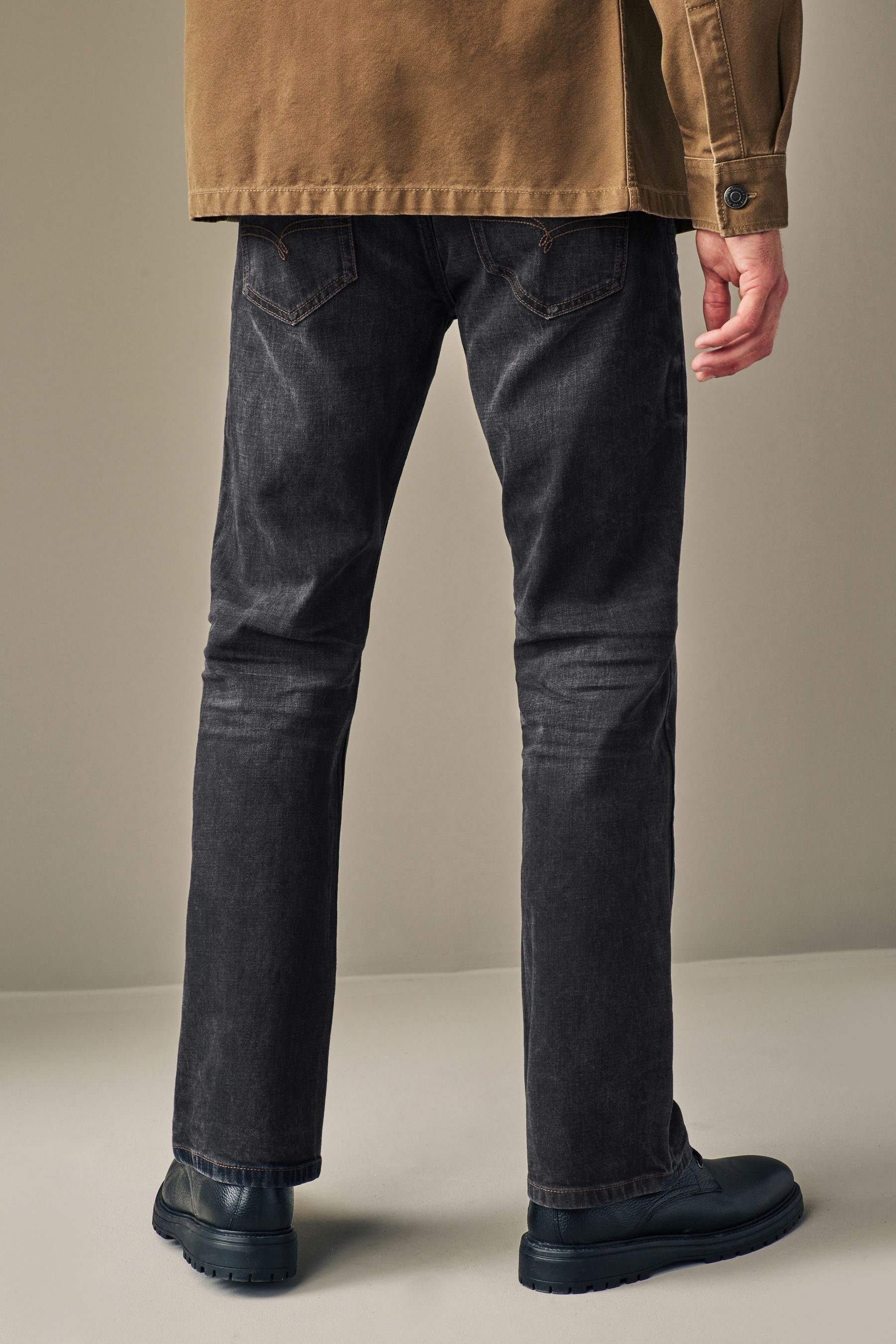 Next Straight-Jeans Jeans Gürtel - Bootcut mit (2-tlg) Straight Fit