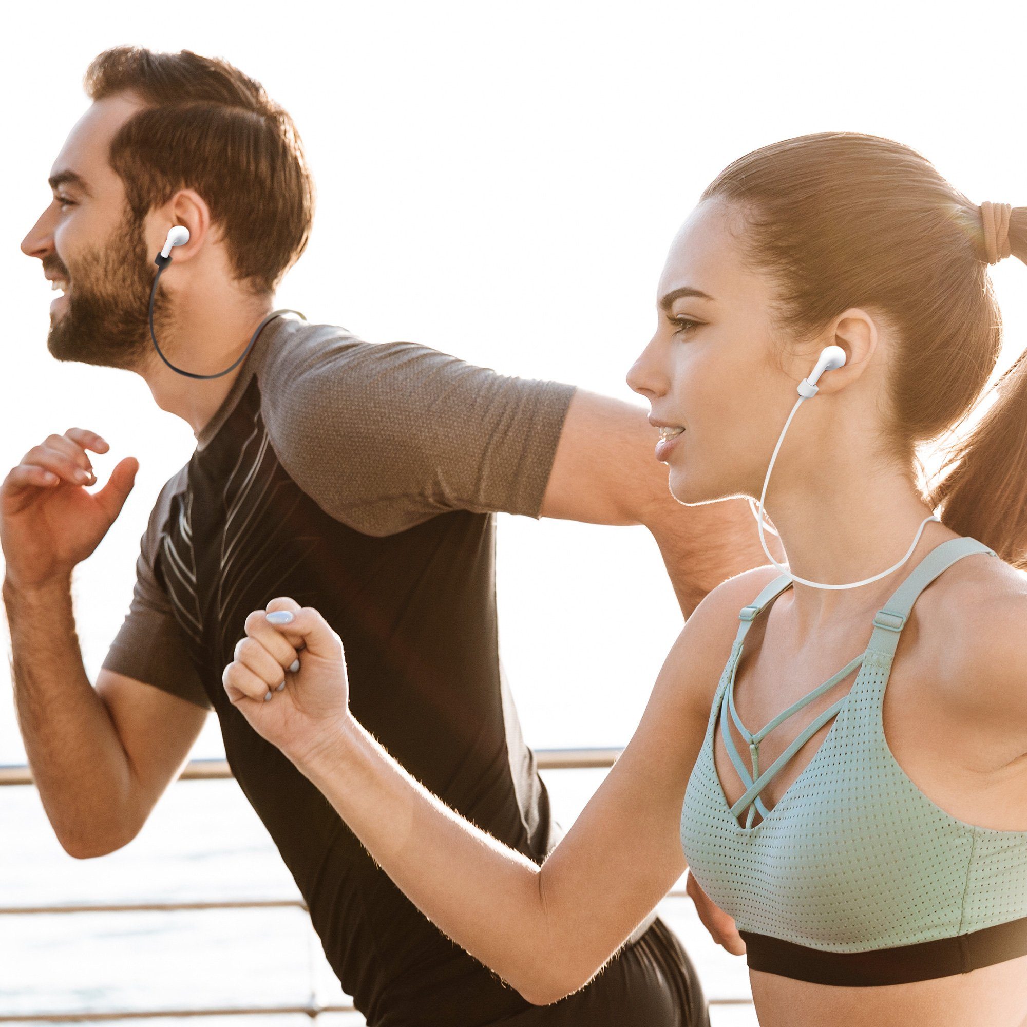 kwmobile Etui Halteband Set magnetisch für Apple Airpods 1 / 2 / 3 / Pro 1 günstig online kaufen