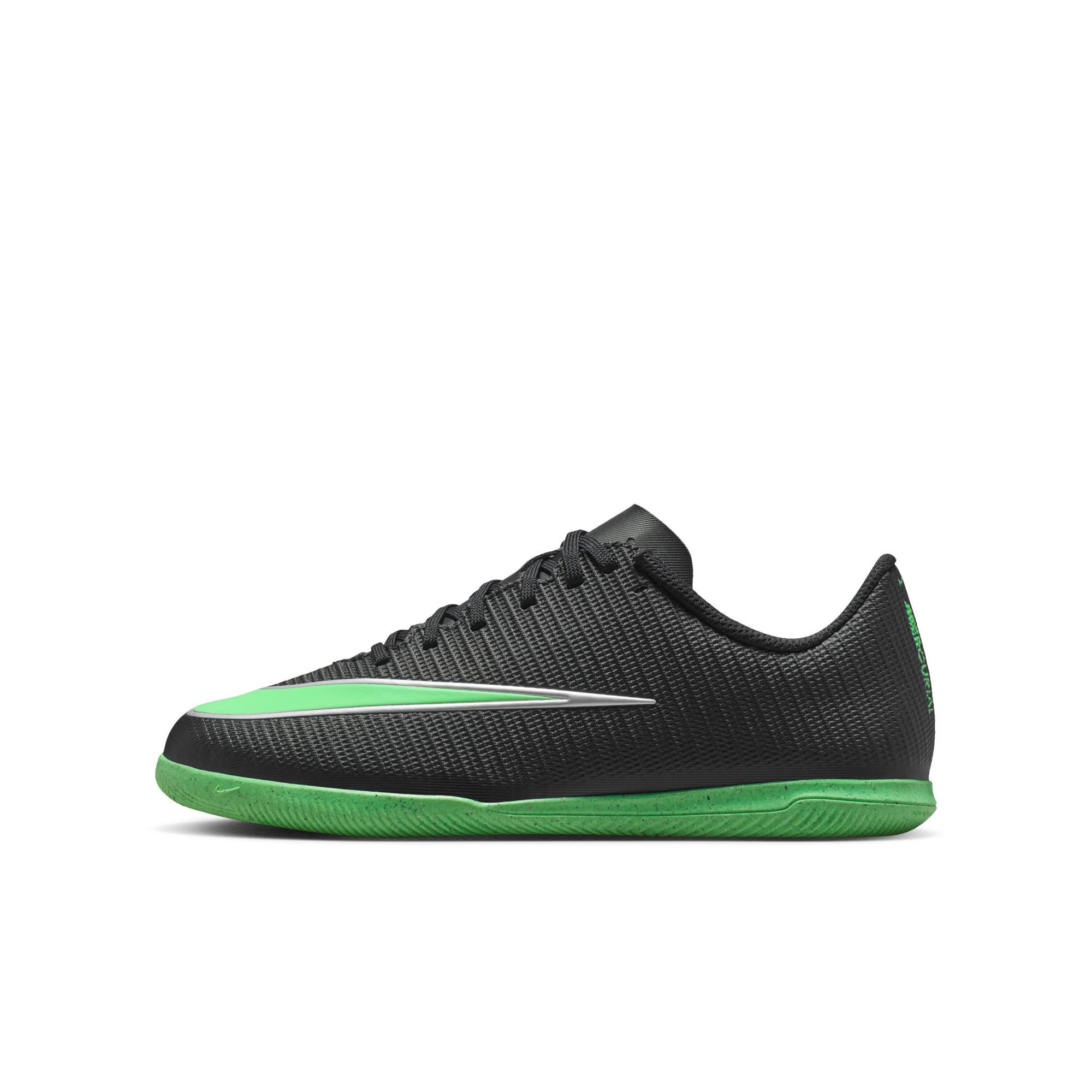 Nike Jr. Mercurial Vapor 17 Club Fußballschuh für Hallen- und Hartplätze