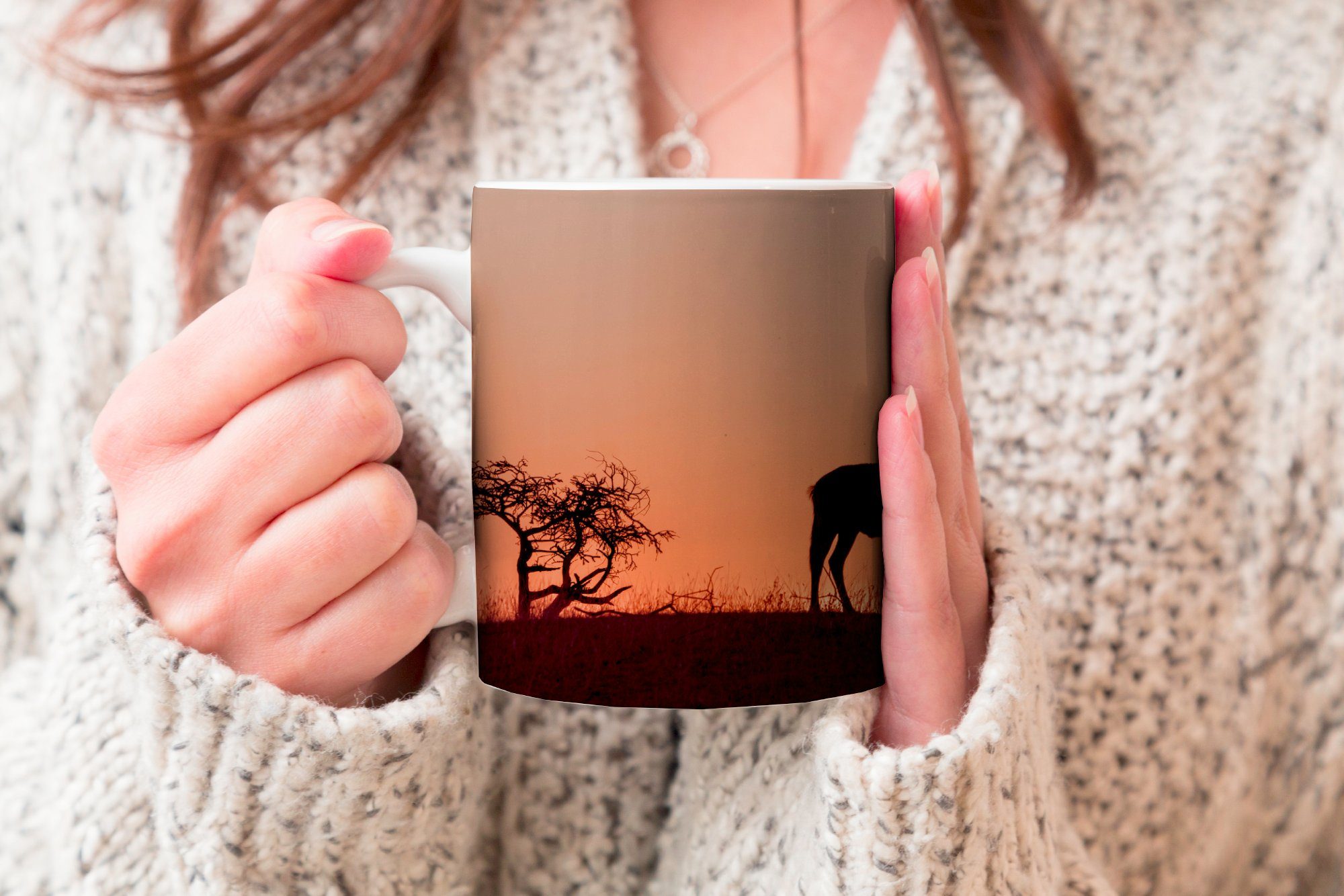 Sonnenuntergang, Teetasse, bei Geschenk Teetasse, eines MuchoWow Becher, Kaffeetassen, Keramik, Gnus Silhouette Tasse