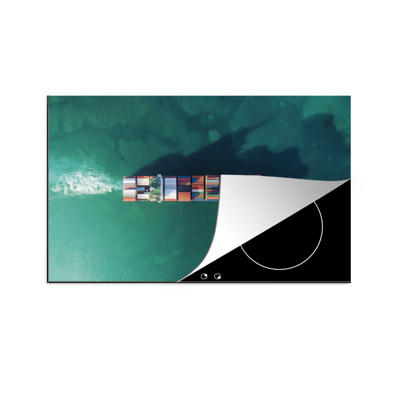 MuchoWow Herdblende-/Abdeckplatte Containerschiff auf grünem Meer aus der Vogelperspektive, Vinyl, (1 tlg), 81x52 cm, Induktionskochfeld Schutz für die küche, Ceranfeldabdeckung