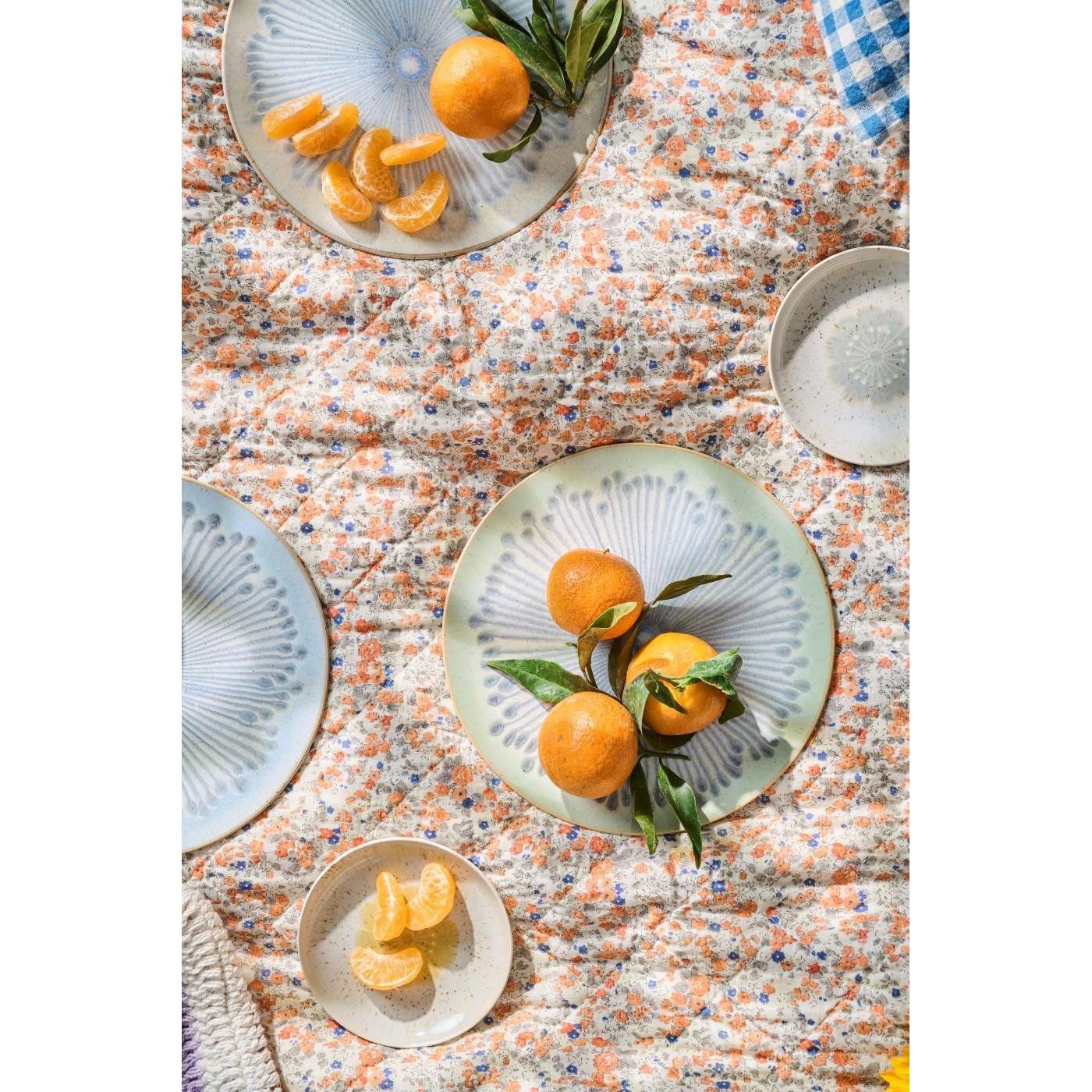 Wohndecke Ib Laursen Quilt Decke Tagesdecke mit Orangen und blauen Blumen ( günstig online kaufen