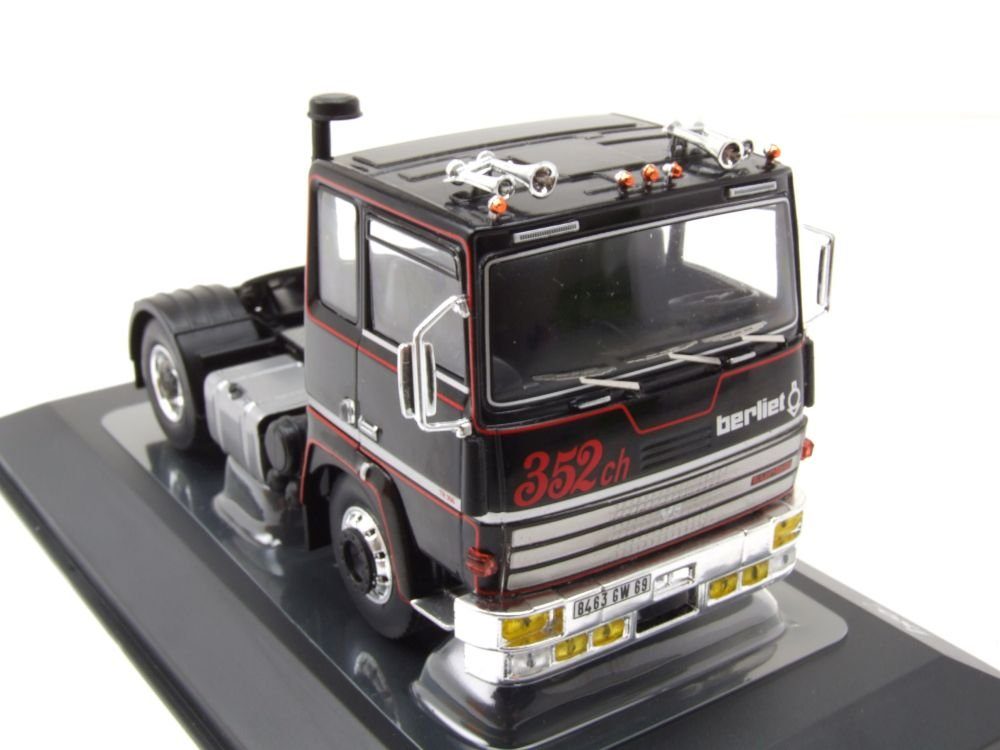 CAMION TRACTEUR BERLIET TR 305 de 1978 au 1/43 de IXO TR194.22 EUR 39,90 - FR