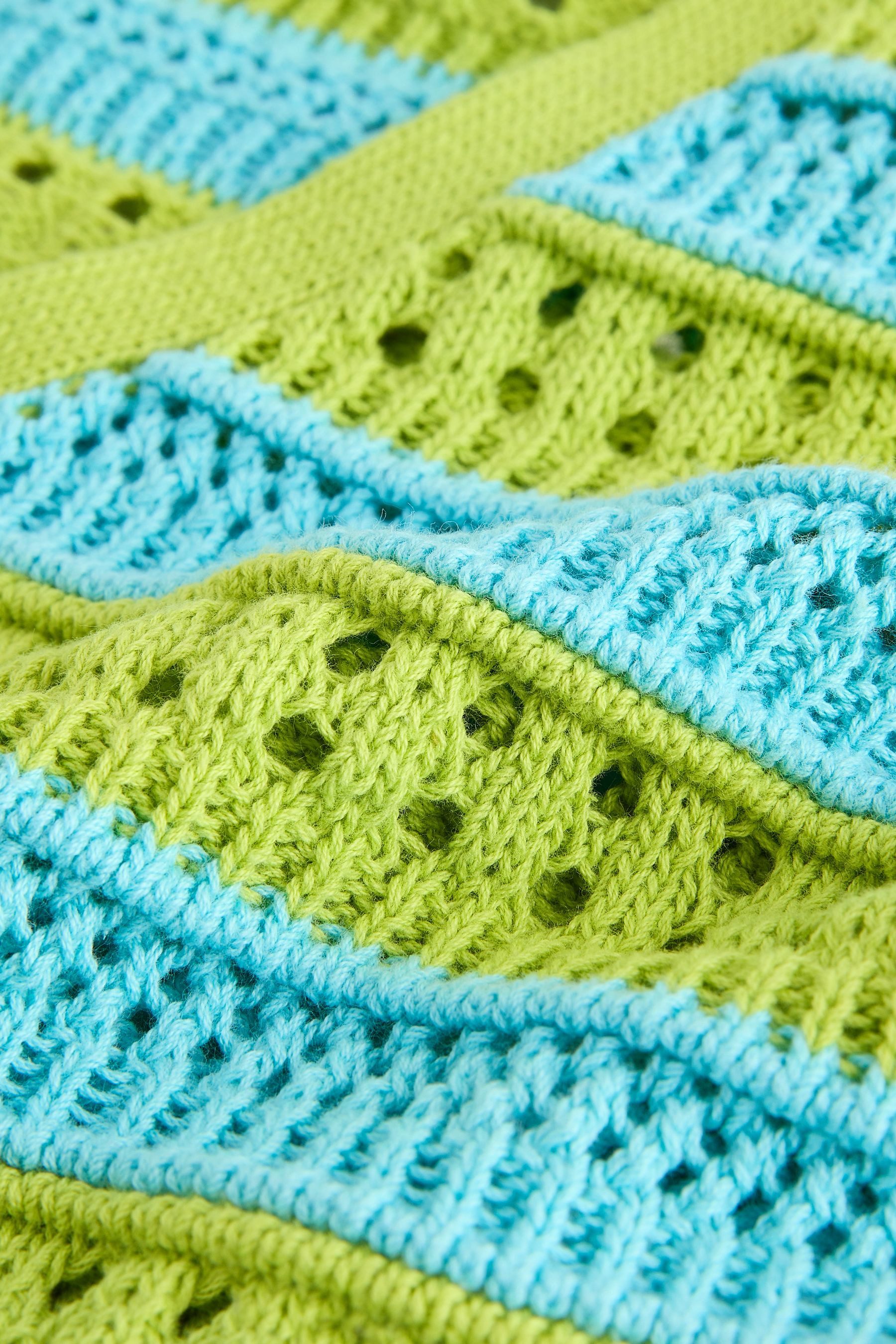 Next Strickjacke Häkel-Strickjacke mit V-Ausschnitt (1-tlg)