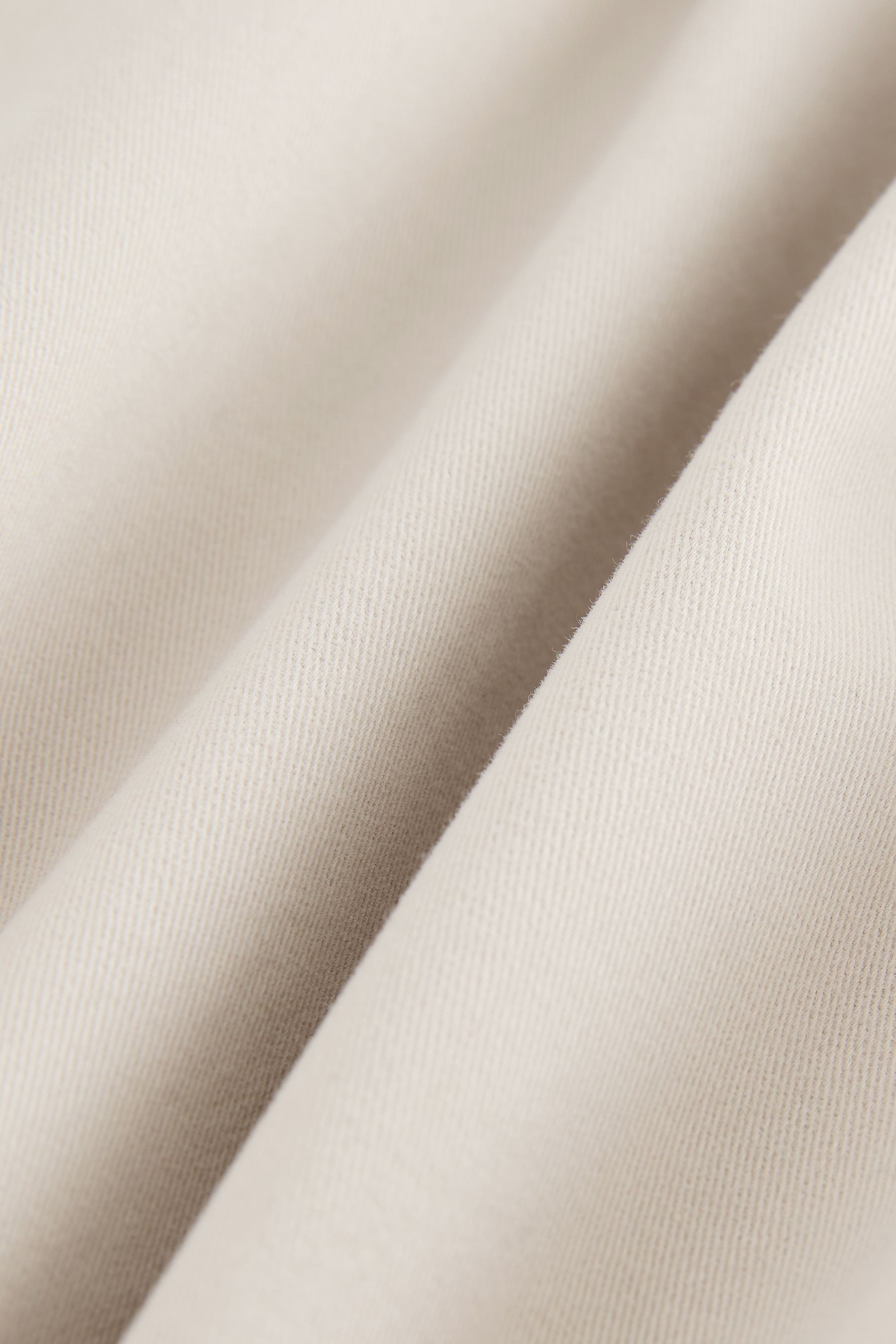 Next Chinohose Weiche Straight Fit Hose mit Stretch und Gürtel (2-tlg)