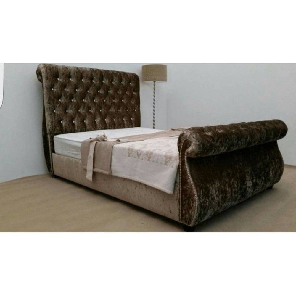 Polsterbett Chesterfield Bett aus Samt und Leder in edlem Design