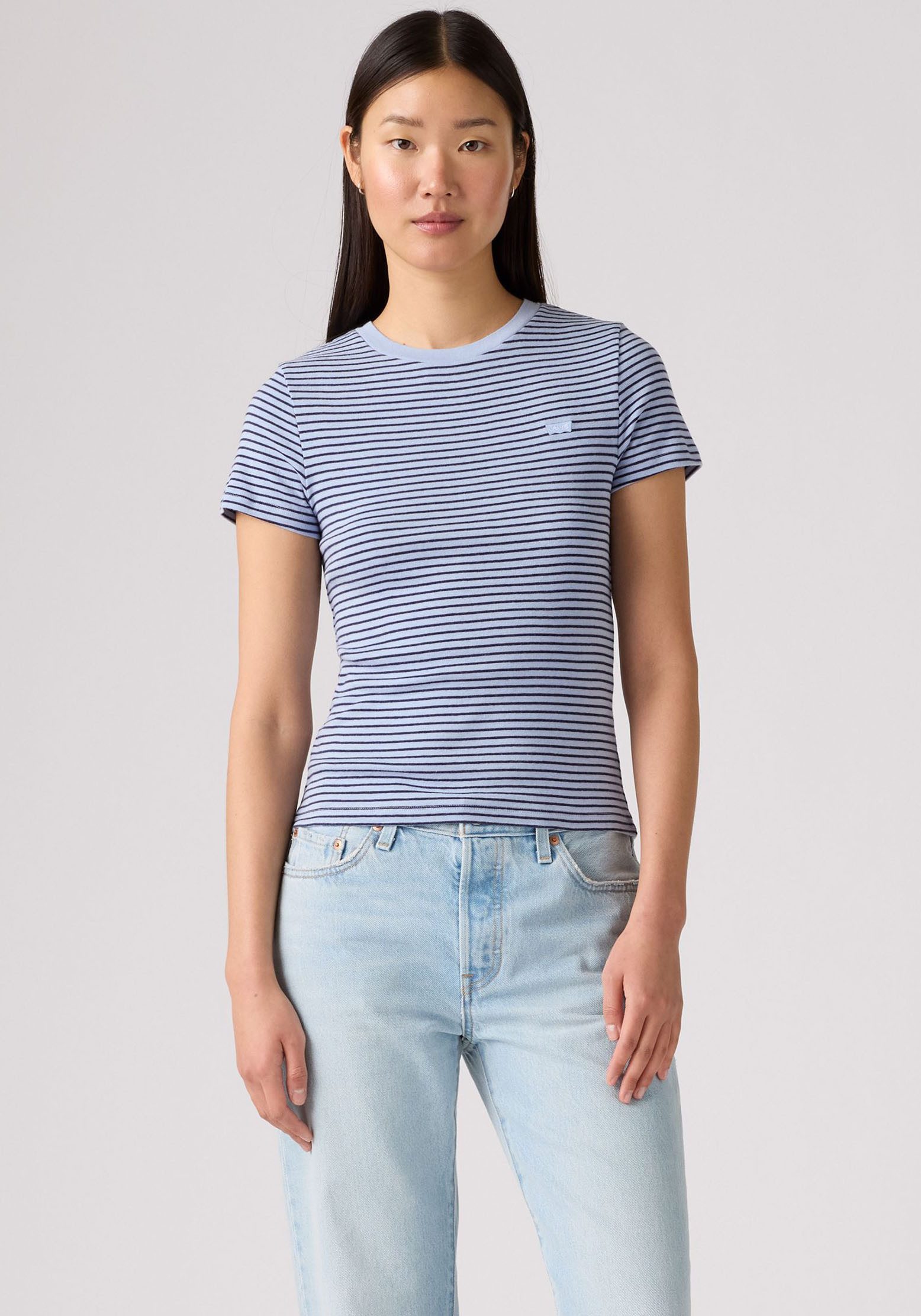 Levi's® T-Shirt ESSENTIAL HM SS TEE Taillierter Schnitt günstig online kaufen