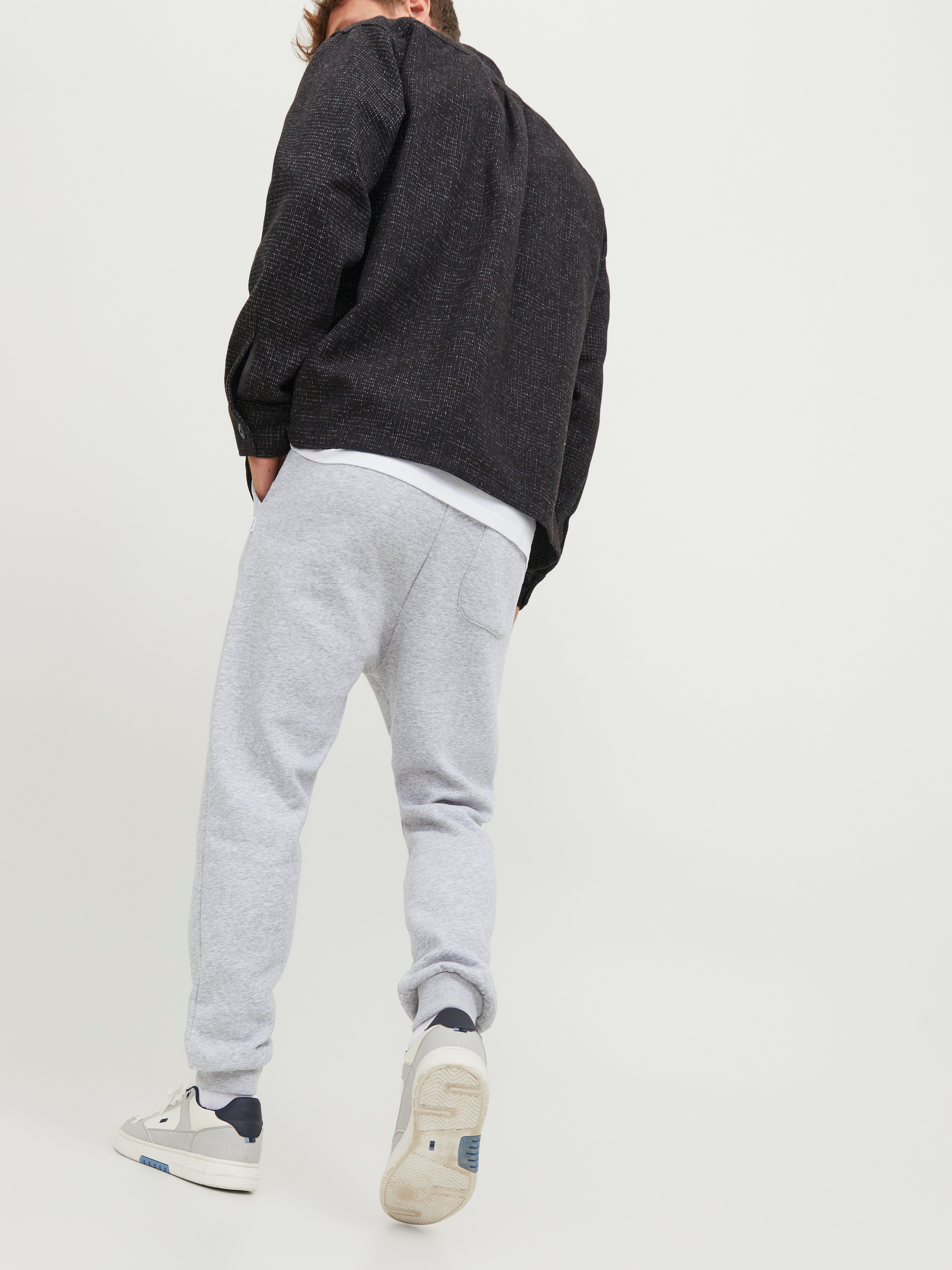 Jack & Jones Sweathose JPSTGORDON mit Kordelzug und Komfortbund unifarben, modisch, regular fit, Sweatware