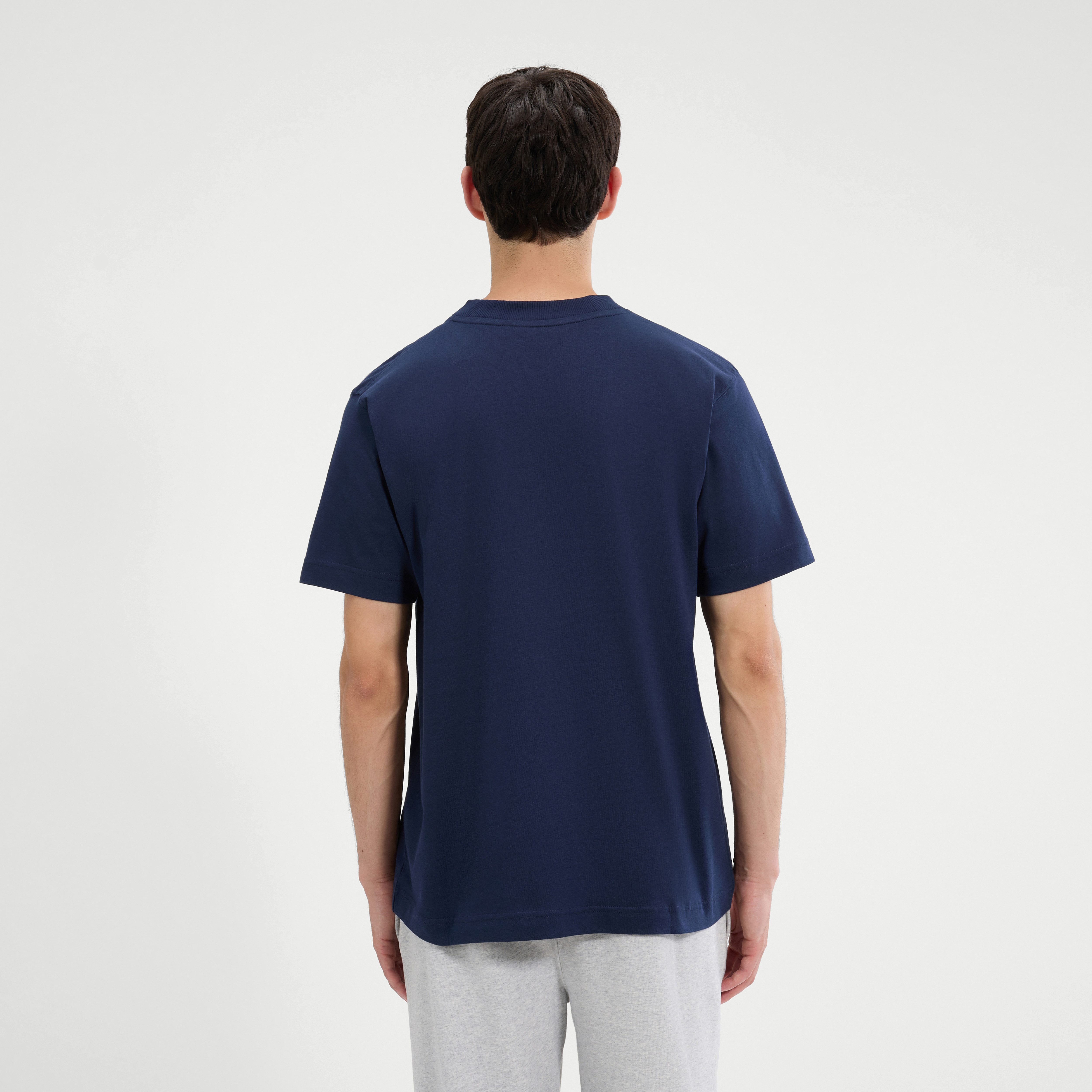 Ellesse T-Shirt ACCIANO T-SHIRT Kurzarm, mit Rundhalsausschnitt, ohne Verschluss, aus Baumwolle