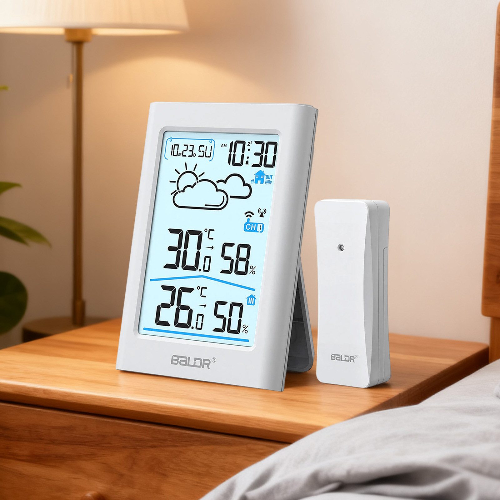 OKWISH Digitale Wetterstation mit Wecker Funkwetterstation Heimwetterstation Wetterstation (mit Außensensor, mit Innen/Außentemperatur Luftfeuchtigkeit Trenddiagramm Uhr/Alarm)