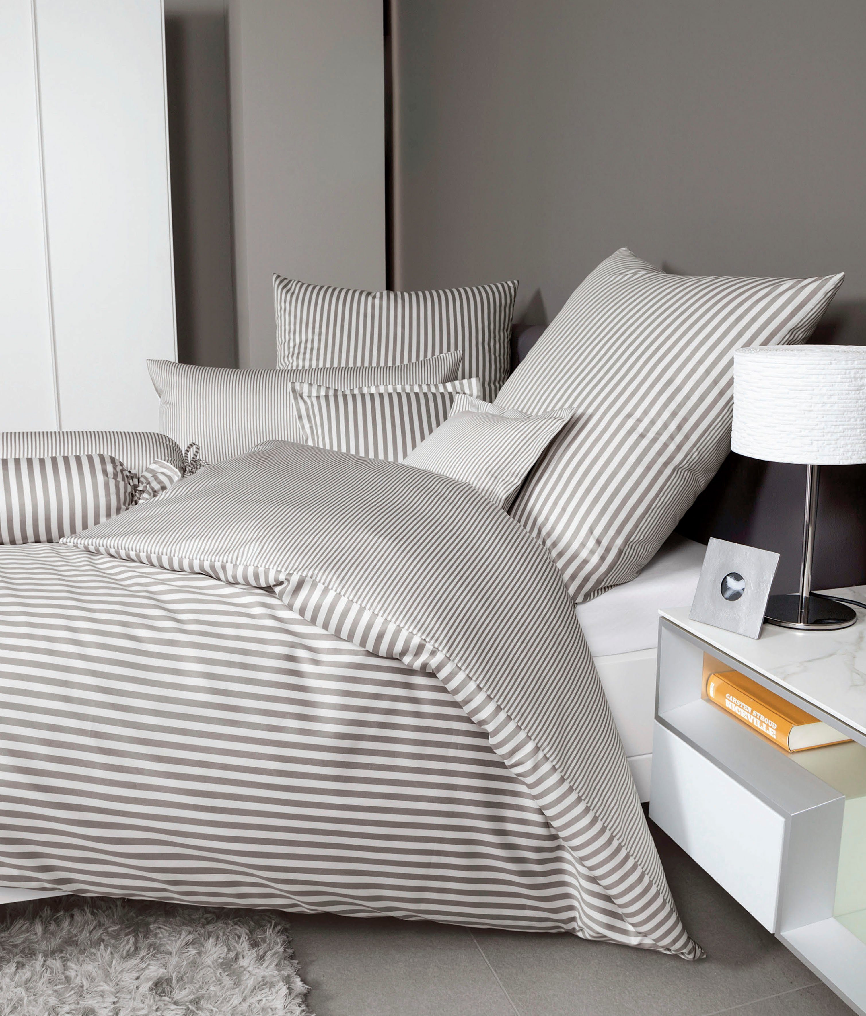 Janine Wendebettwäsche modernclassic 3912, 100% Baumwolle, Mako-Satin, 2 teilig, mit Reißverschluss, Streifen Design
