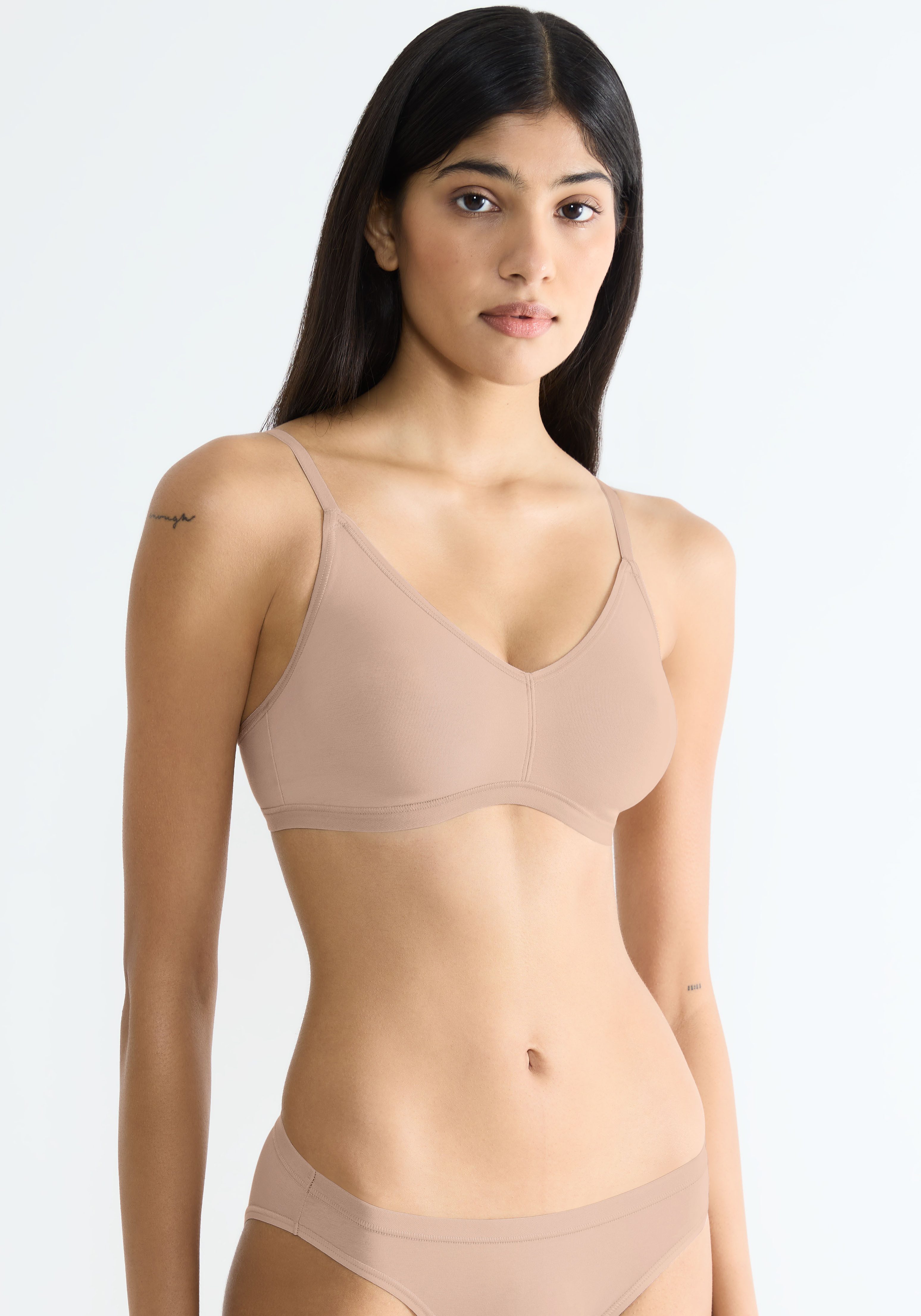 sloggi Soft-BH GO Daily Cotton Glanz-Effekt Details, tiefer V-Ausschnitt, ohne Bügel