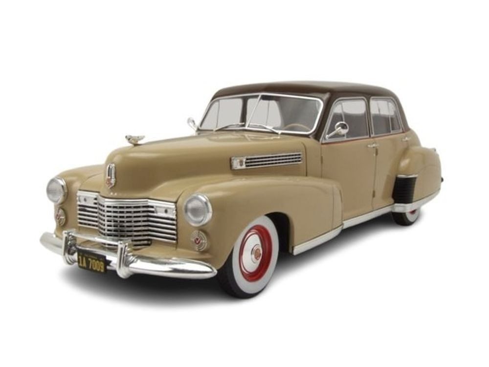 MCG Modellauto Cadillac Fleetwood Series 60 Special Sedan 1941 beige braun, Maßstab 1:18