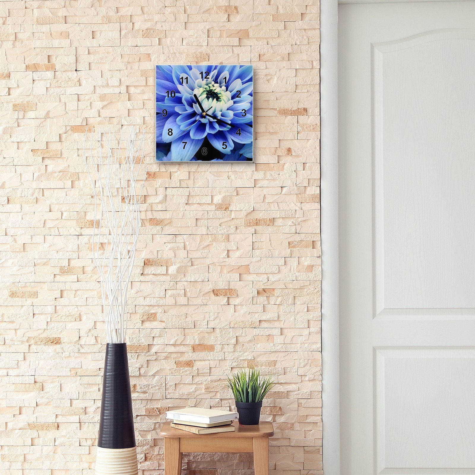Blüten Wanduhr 30 Wandkunst Wanduhr cm Blaue Primedeco x 30 mit Motiv Glasuhr Größe