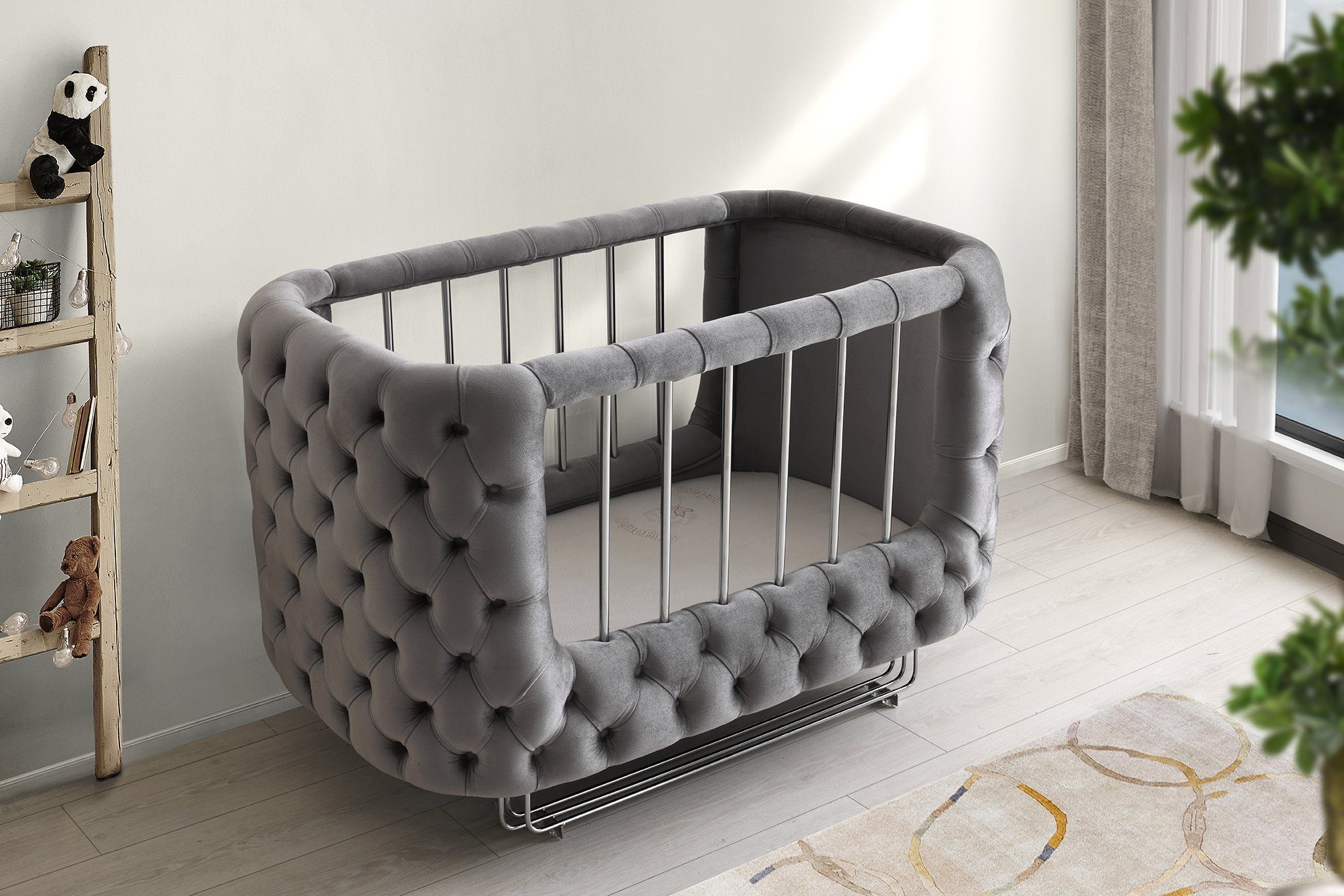 Jabari Babybett 70x120 cm Premium Wollbäckchen - Mega-Deal: 25% Extra-Rabatt, Designer Chesterfield Gitterbett 70x120 Samt Gold Handmade in Germany