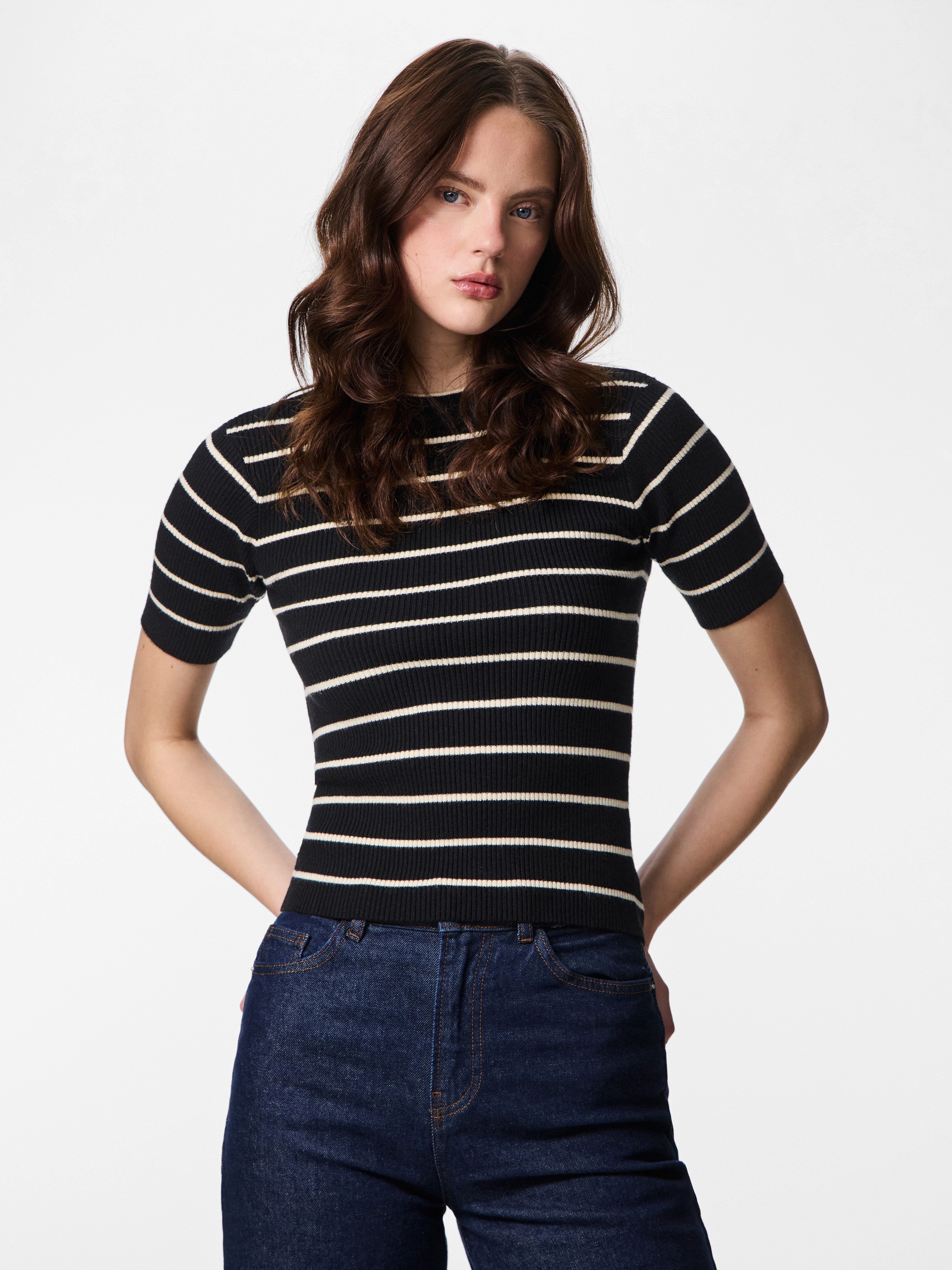 pieces Kurzarmpullover PCMIRA SS O-NECK KNIT NOOS BC Viskosemischung, Kurza günstig online kaufen