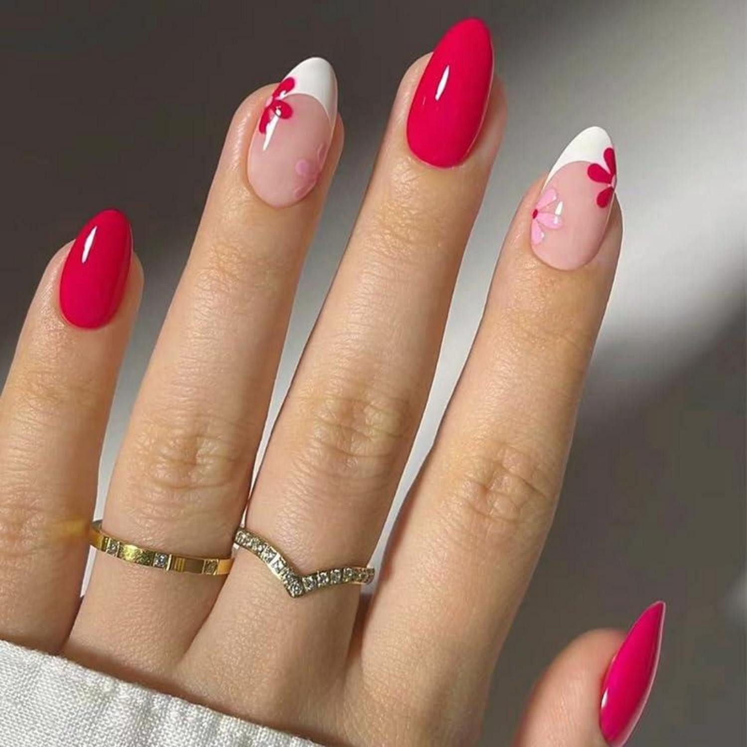 Kunstfingernägel 24 Stück Kurz Oval Blumen Acryl False Nails Set French Nails