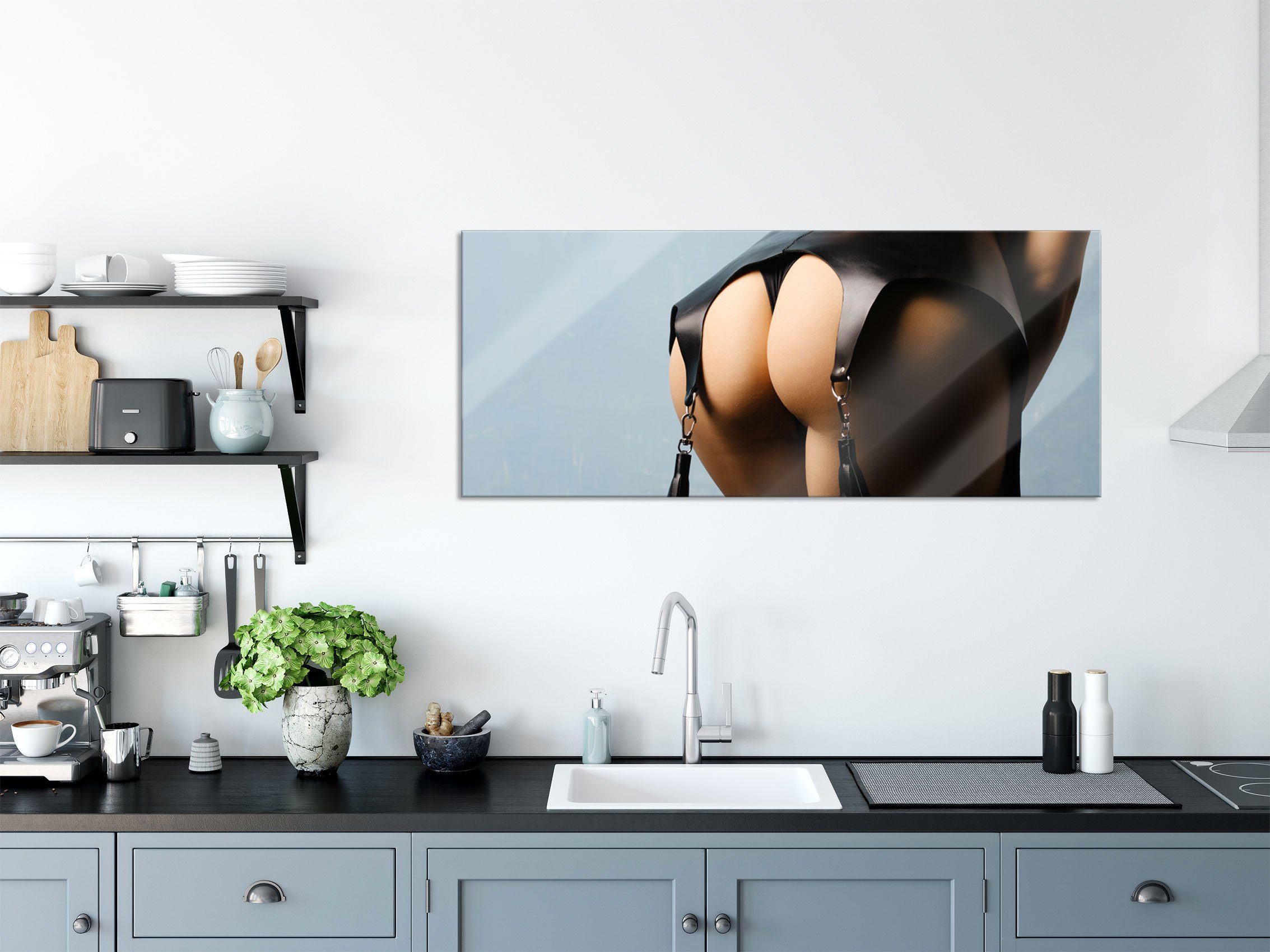 Pixxprint Glasbild Frauenpo in Lederstrapse, Frauenpo in Lederstrapse (1 St), Glasbild aus Echtglas, inkl. Aufhängungen und Abstandshalter